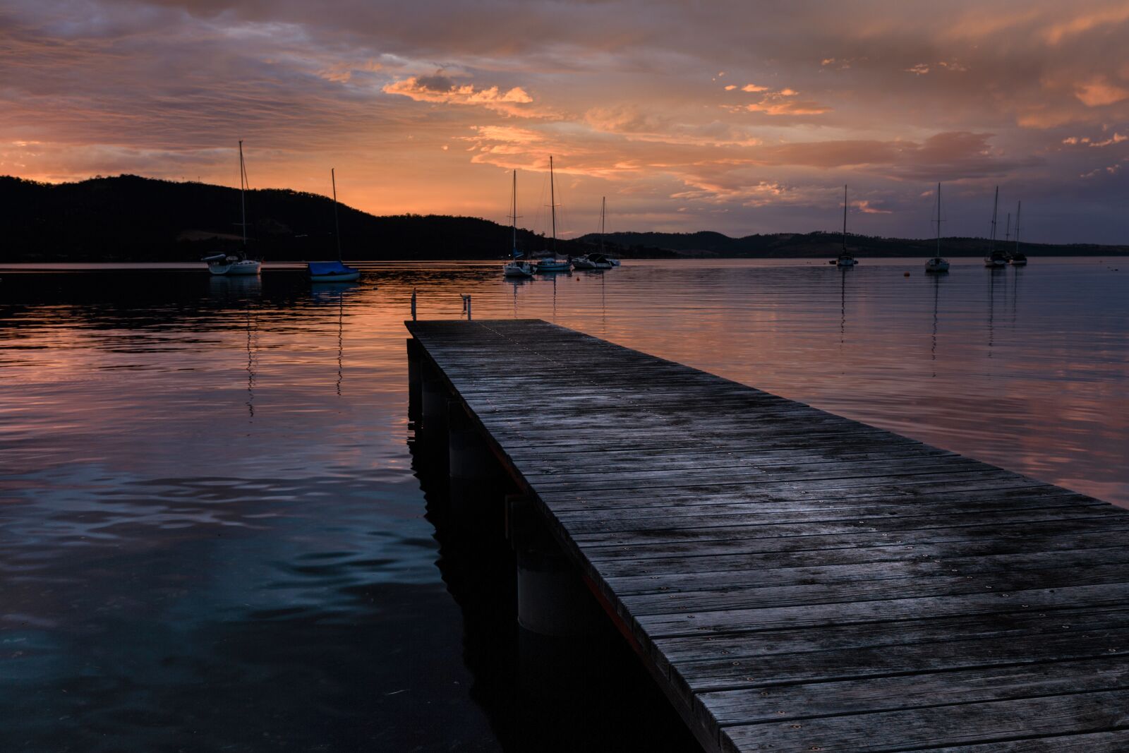 Canon EF 16-35mm F4L IS USM sample photo. Australia, tasmania, water photography