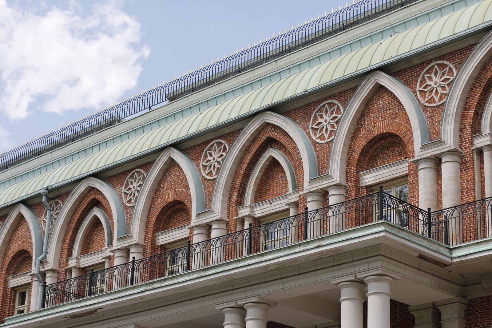 Canon EOS 60D + Canon EF 50mm F1.4 USM sample photo. Tsaritsyno, park, castle park photography