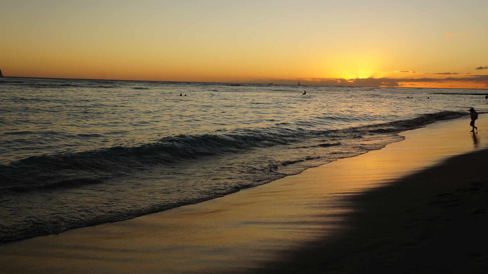 Sony Alpha NEX-5N sample photo. Sunset, beach, sea photography
