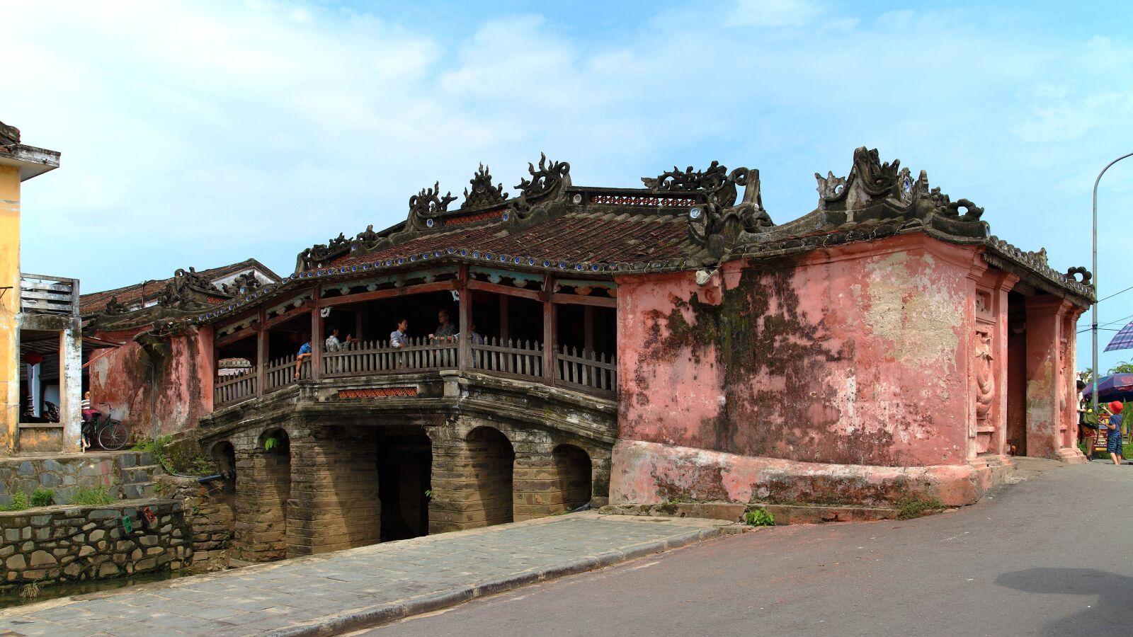 Canon EOS 5D Mark II sample photo. Vietnam, hoi an, covered photography