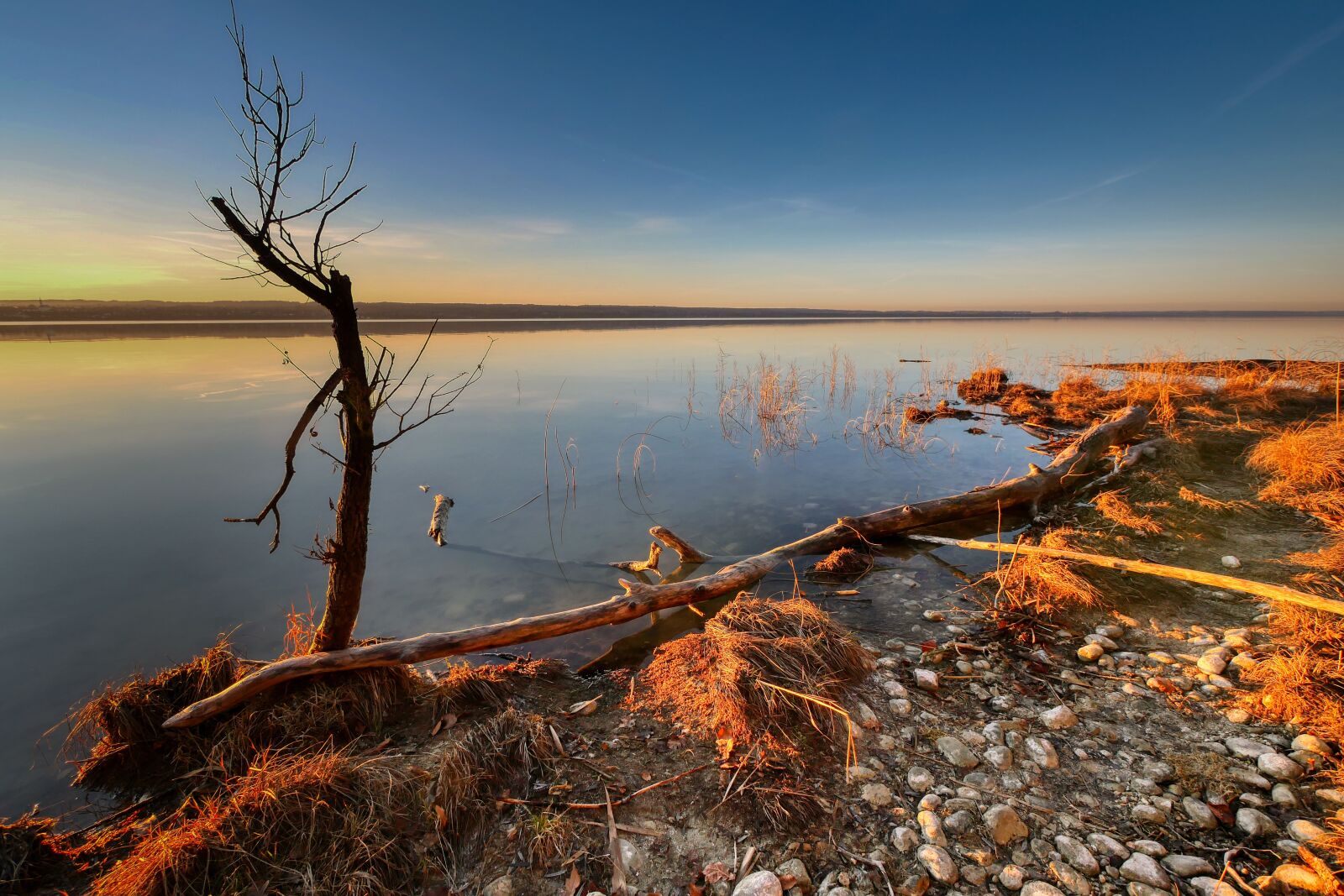 Panasonic Lumix DC-G90 (Lumix DC-G91) sample photo. Ammersee, lake, water photography