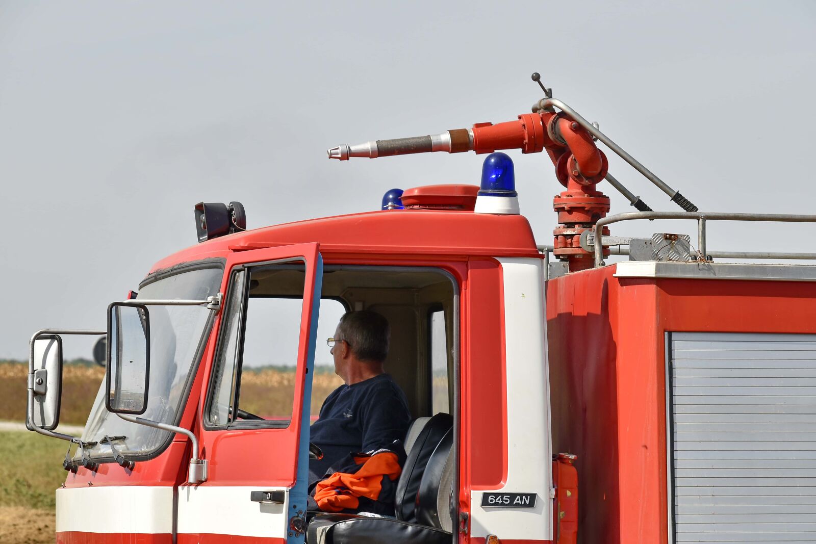 Nikon D5500 sample photo. Duty, emergency, firefighter, hose photography