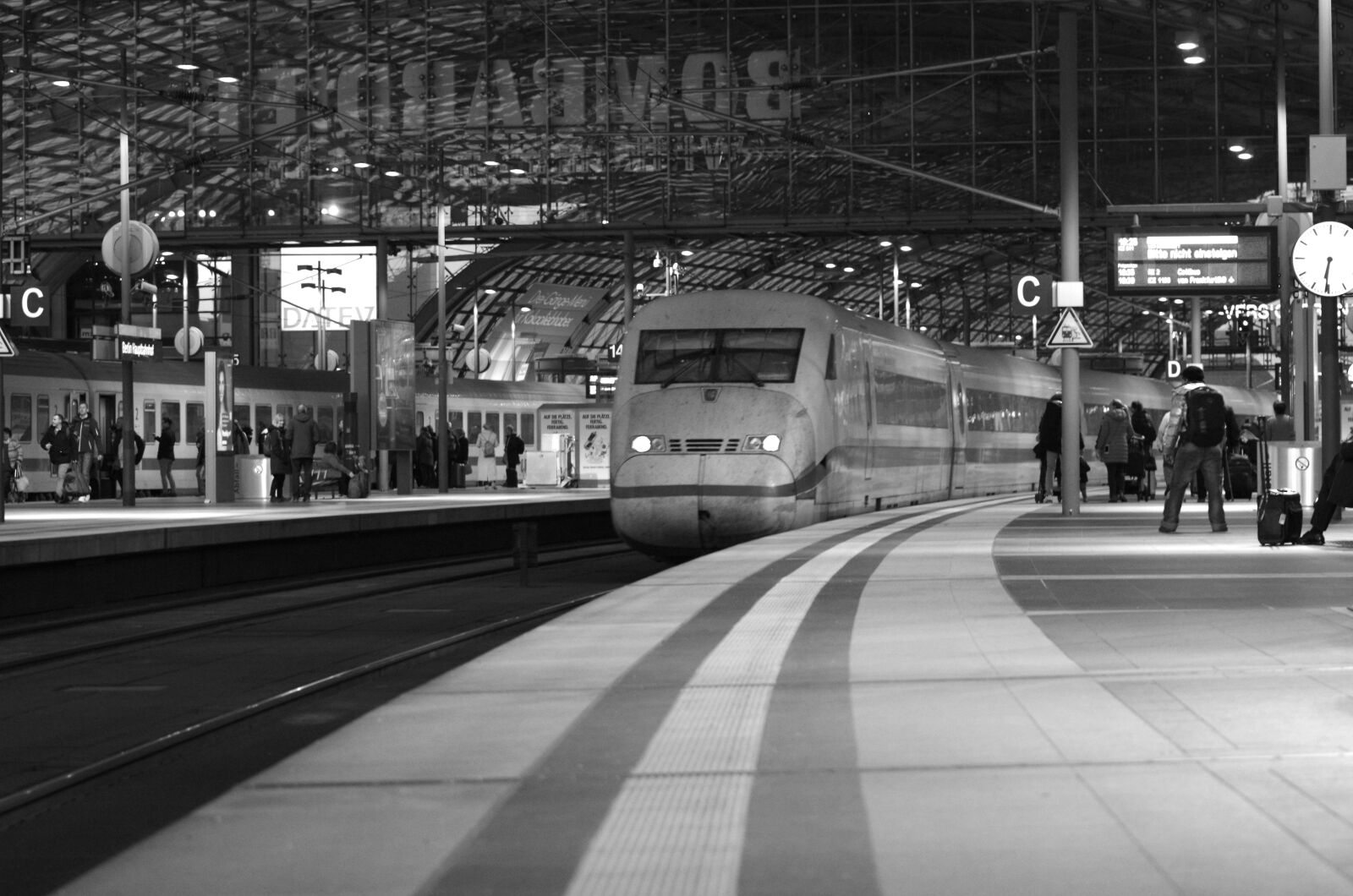 Pentax K-30 sample photo. Railway station, train, travel photography