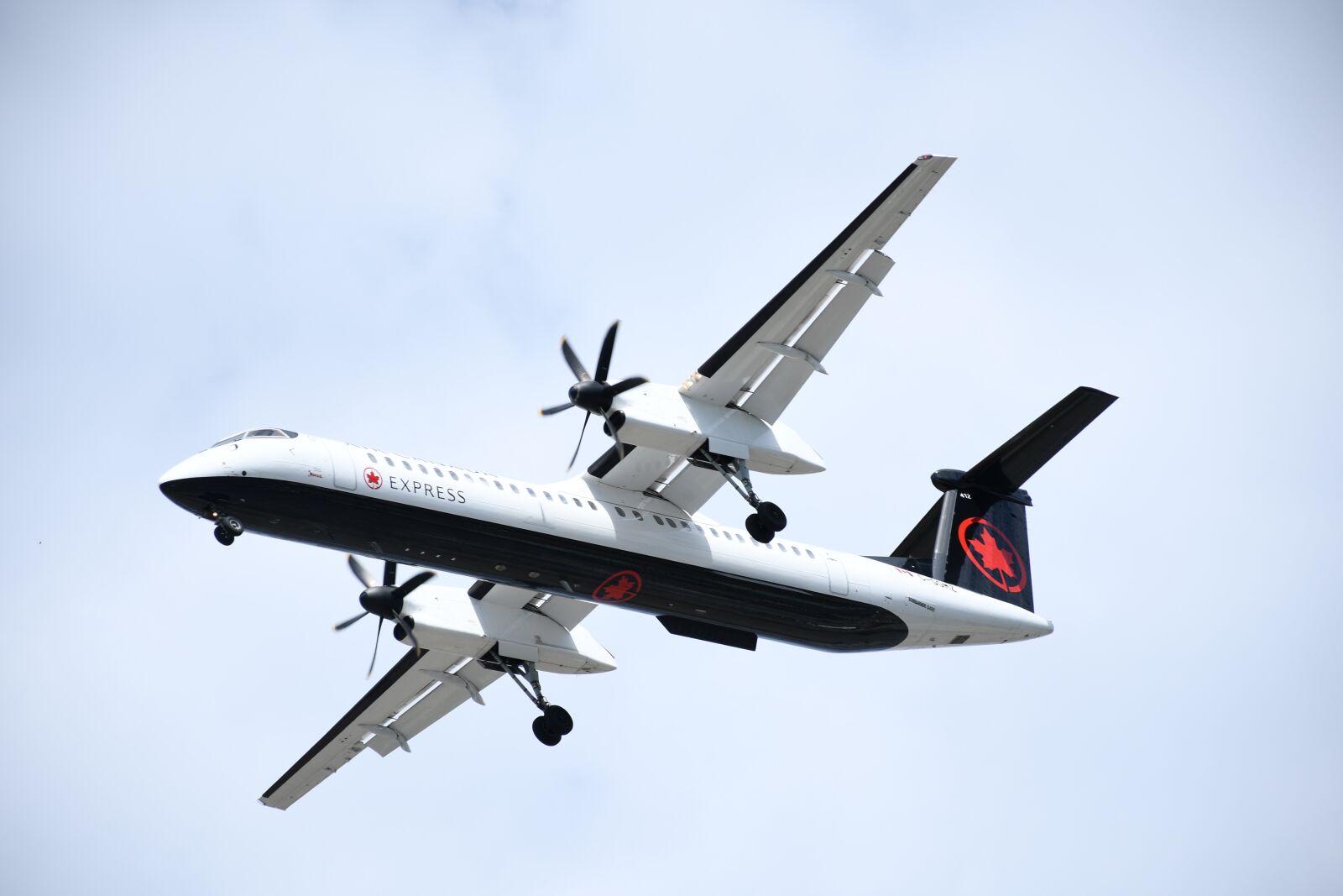 Nikon D7500 sample photo. Propeller plane in the photography