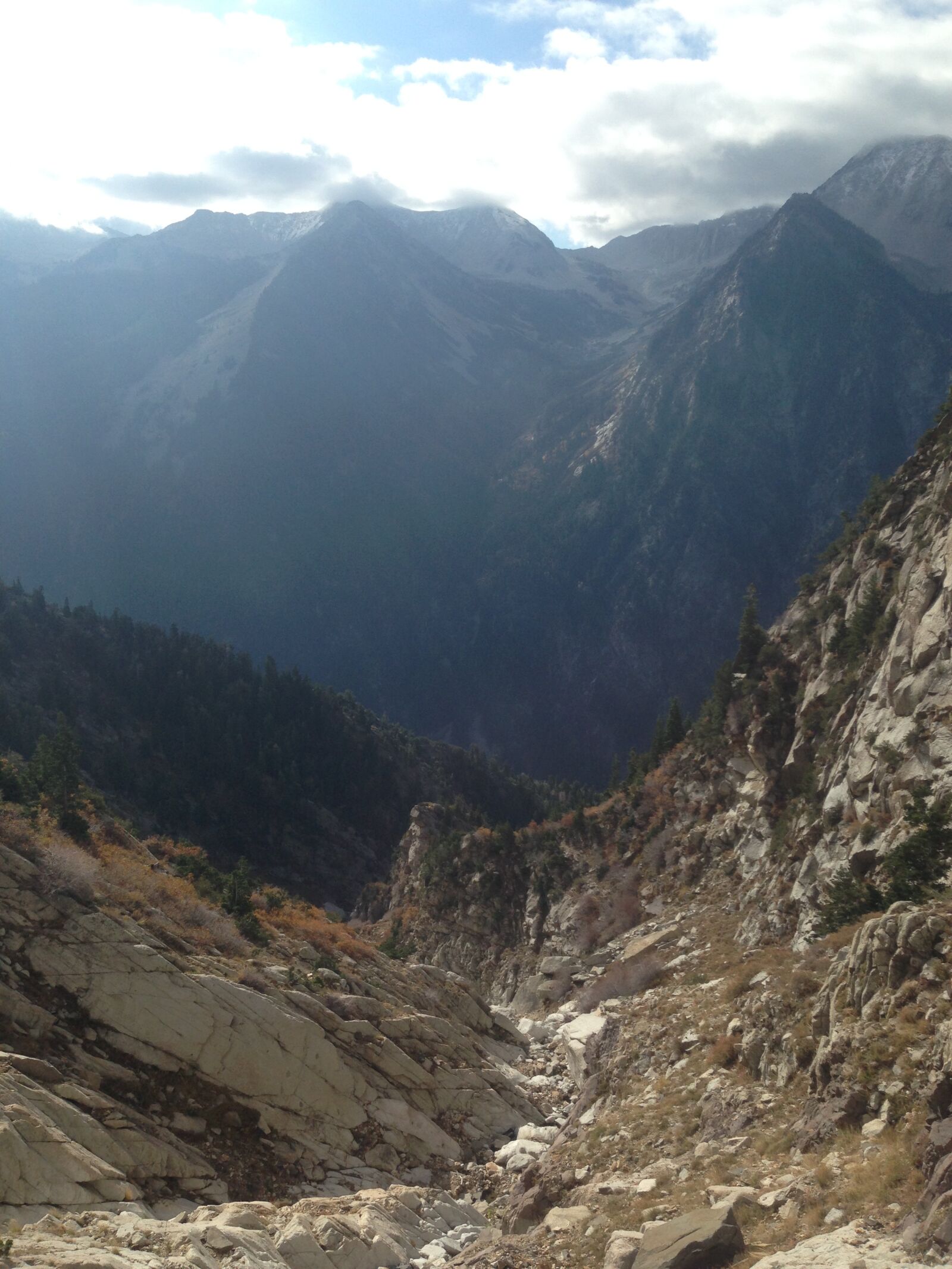 iPhone 5c back camera 4.12mm f/2.4 sample photo. Lisa falls, mountains, fall photography