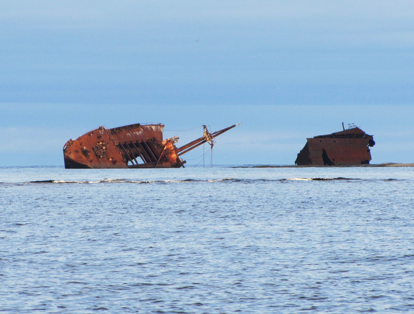Canon PowerShot SX20 IS sample photo. Port, cartier, shipwreck photography