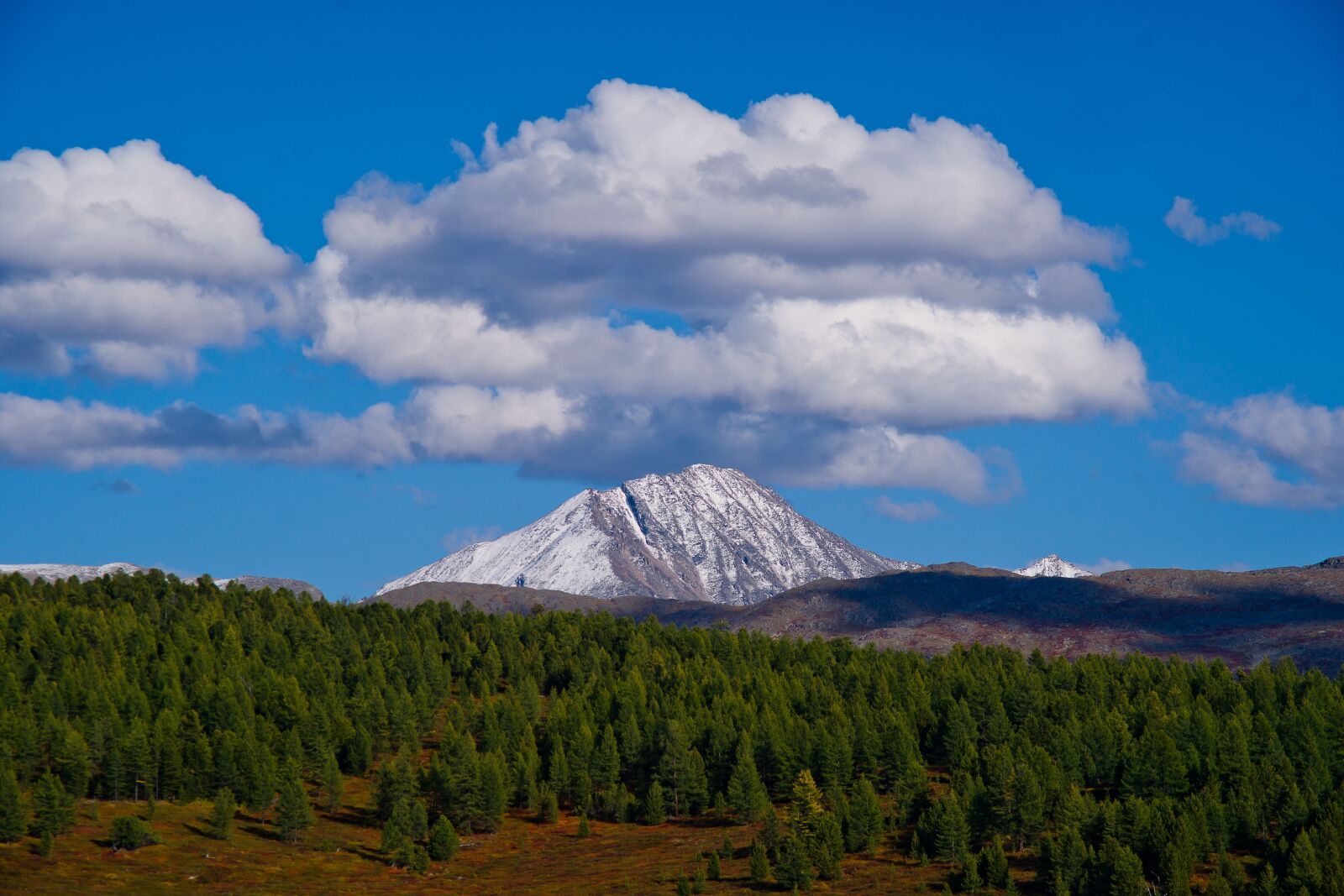 Sony Alpha DSLR-A850 sample photo. Mountain, sky, clouds photography