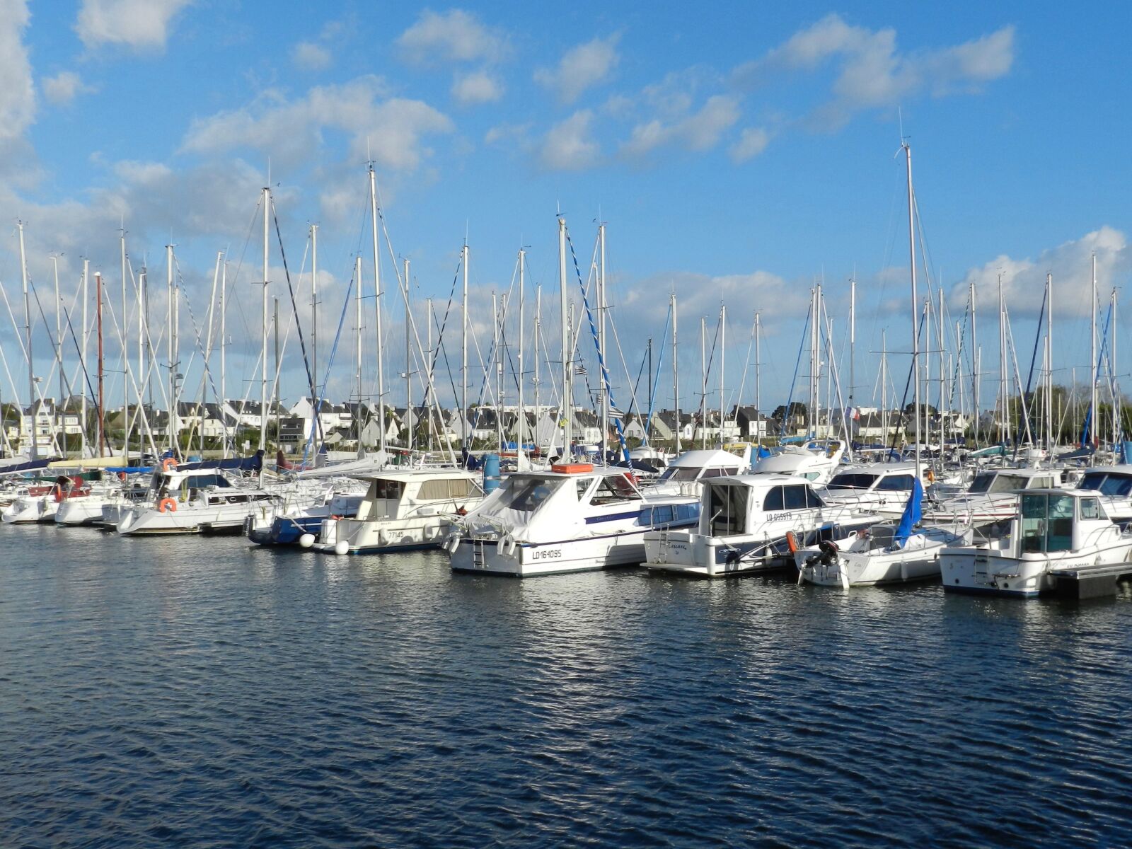 Nikon Coolpix P500 sample photo. Boats, port-de-plaisance, sea photography