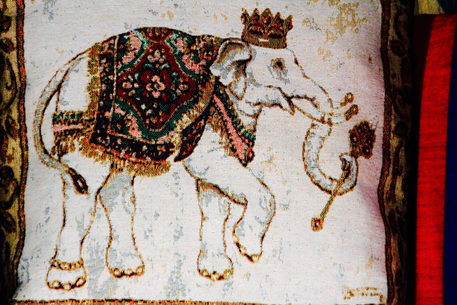 Canon EOS 60D sample photo. Fabric, elephant, pattern photography