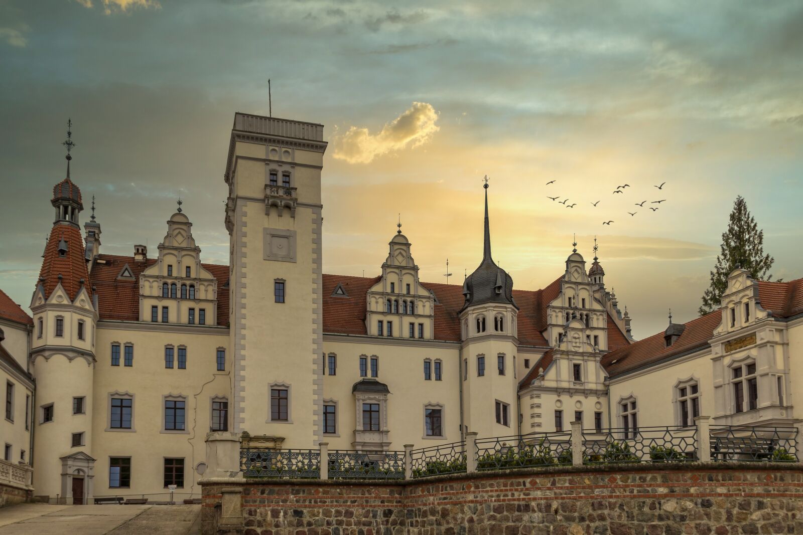 Canon EF-S 18-135mm F3.5-5.6 IS sample photo. Castle, boitzenburg, uckermark photography