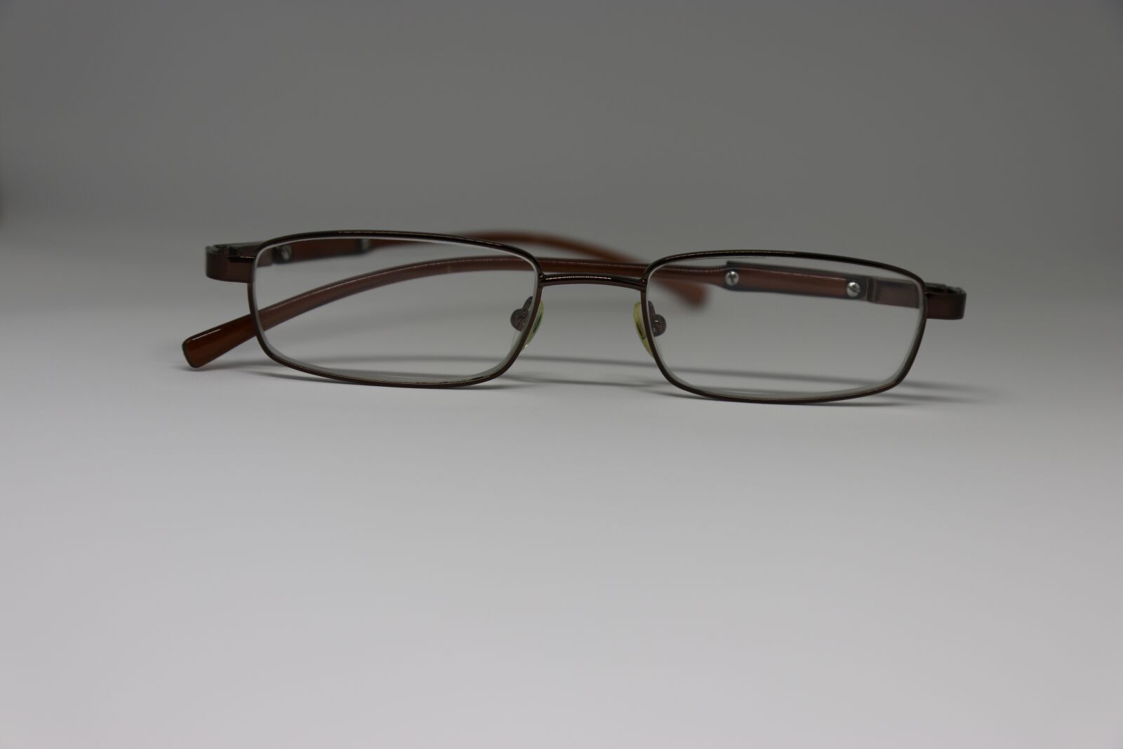 Canon EOS 80D sample photo. Spectacles, glasses, eyeglasses photography