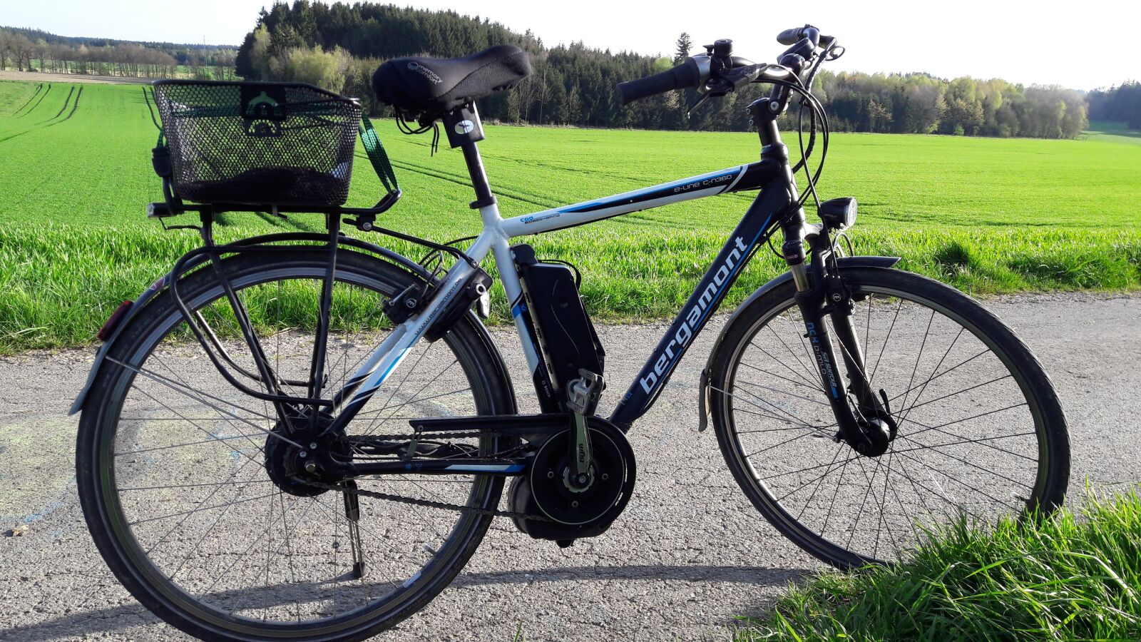 Samsung Galaxy A5(2016) sample photo. Ebike, pedelec, bike photography