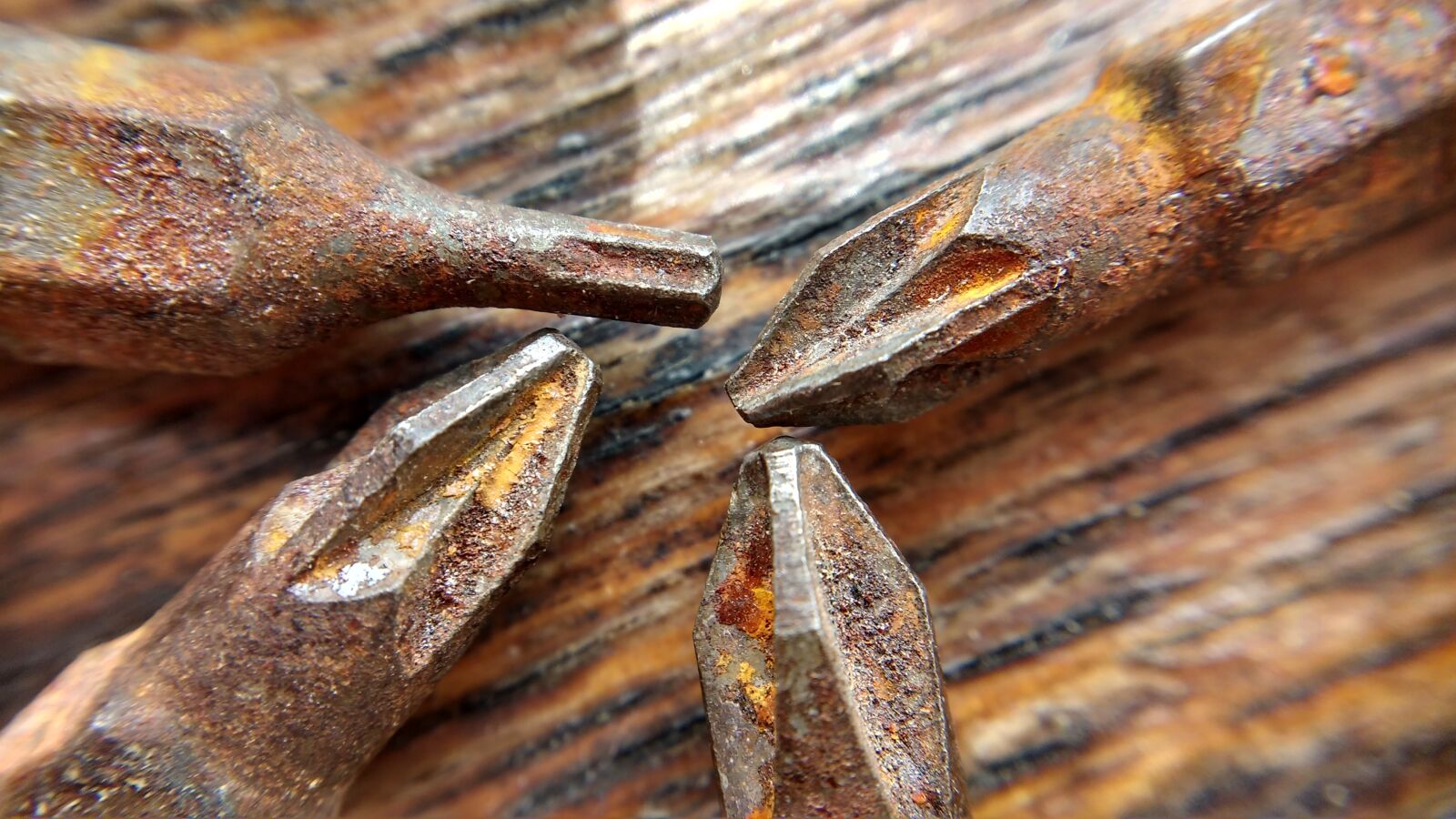 Motorola MotoG3 sample photo. Macro, rust, old photography