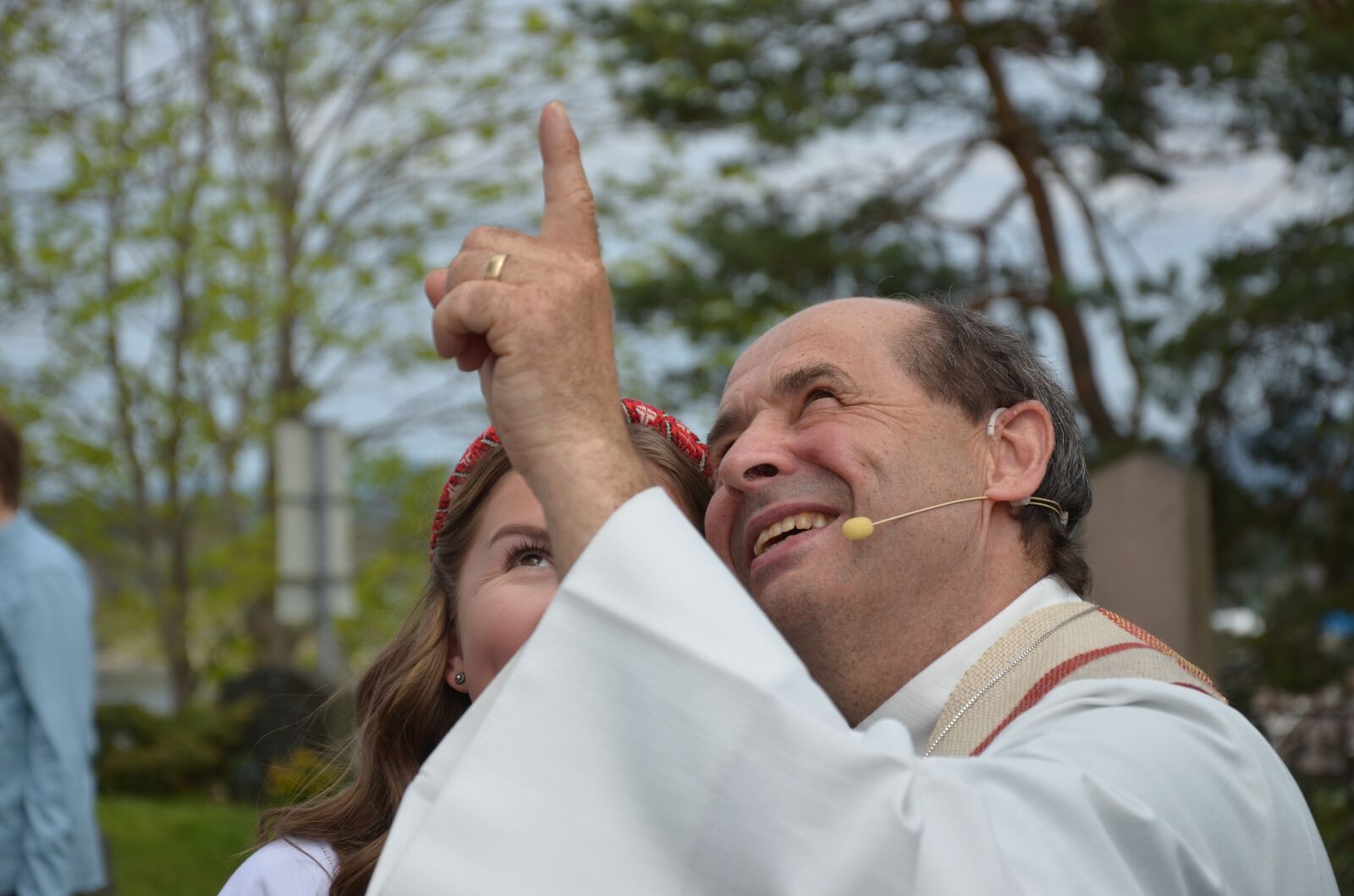 Nikon D7000 sample photo. Prest, priest, pointing photography