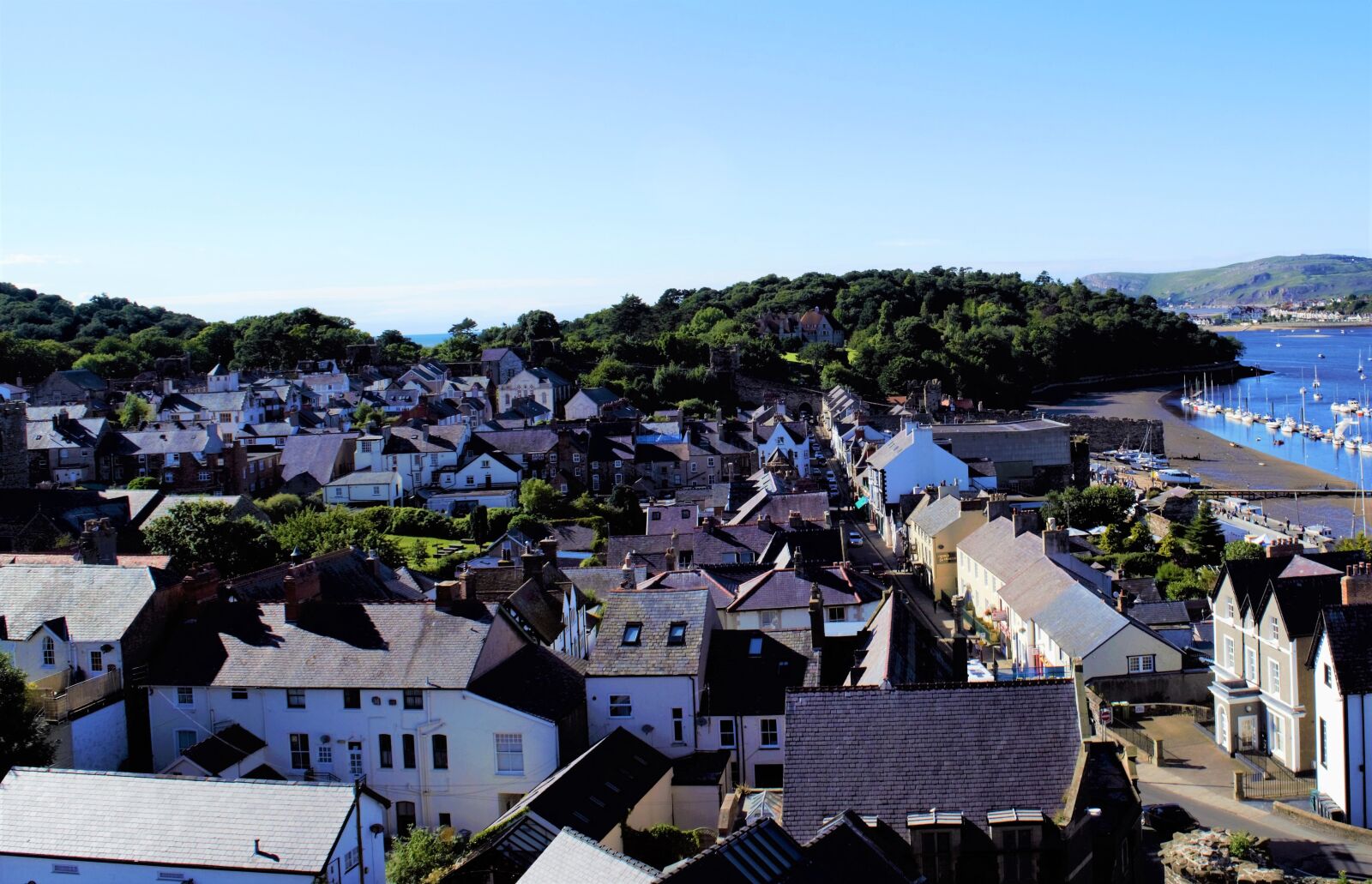 Nikon D3300 sample photo. Welsh city, wales, blue photography