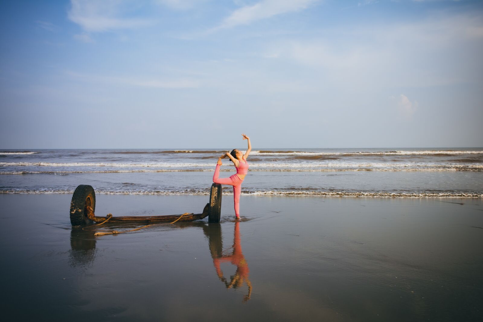 Nikon D7100 sample photo. Yoga, sport, sea photography