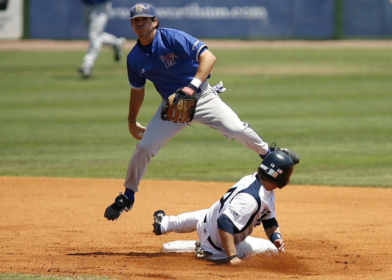 Canon EOS-1D Mark II N sample photo. Baseball, player, slide photography