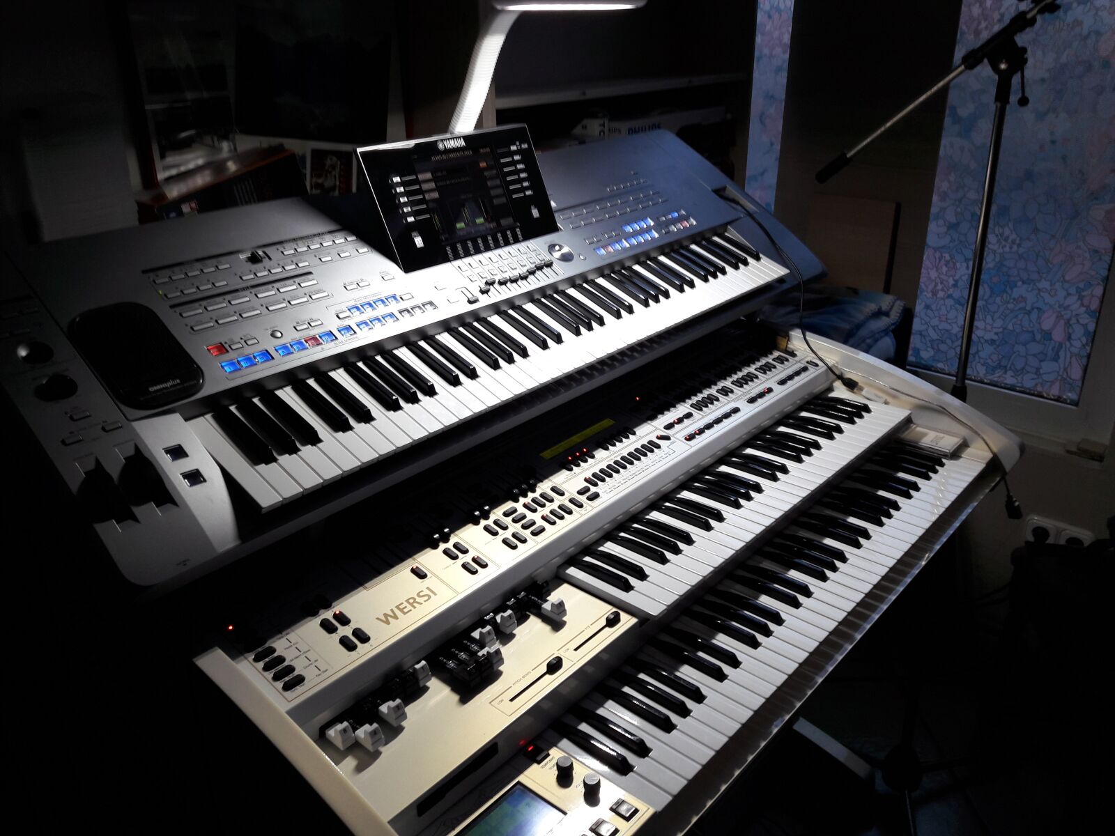 Samsung Galaxy A5(2016) sample photo. Musical instrument, keyboard instrument photography