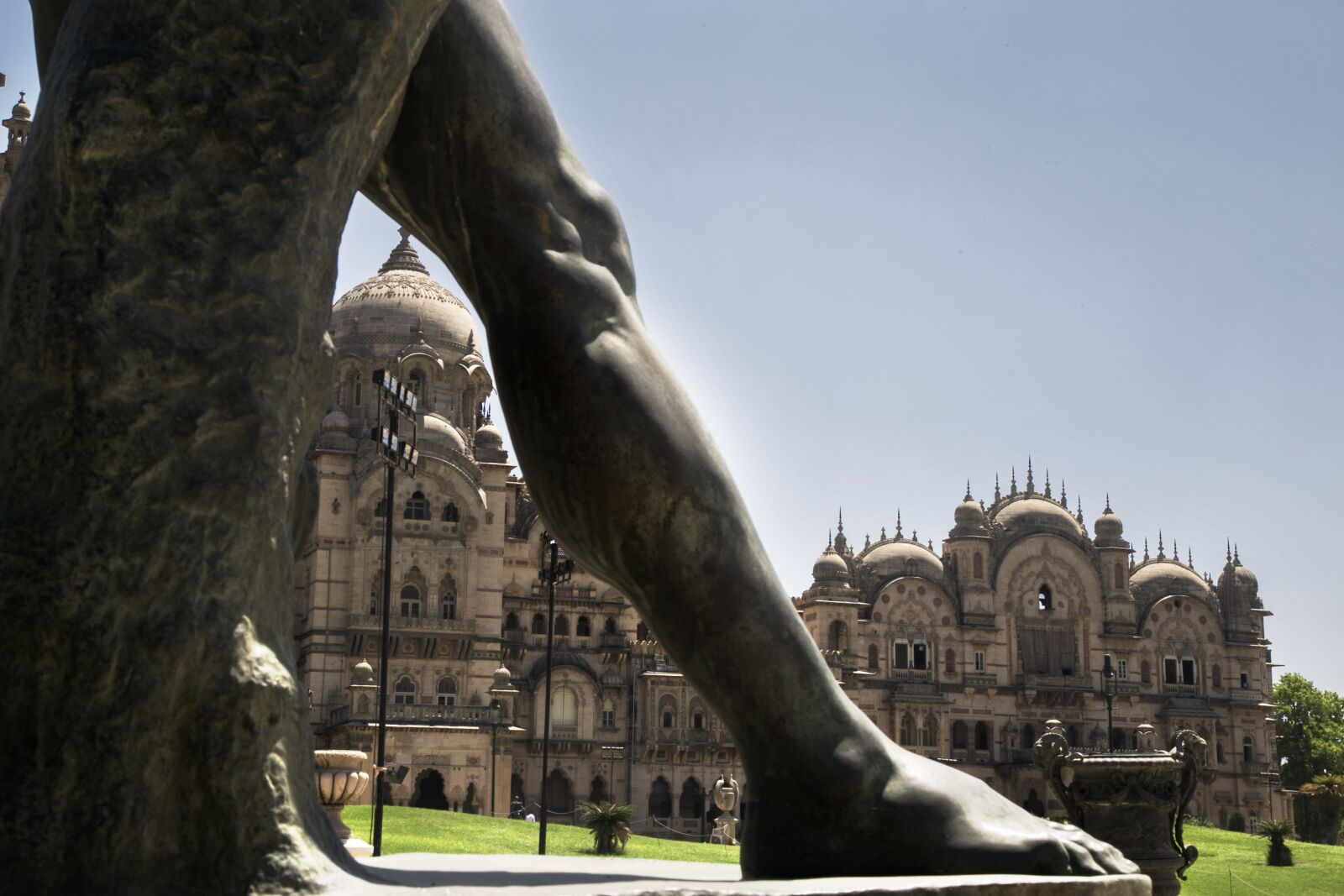 Canon EOS 6D + Canon EF 24-105mm F4L IS USM sample photo. Architectural, vadodara, india photography