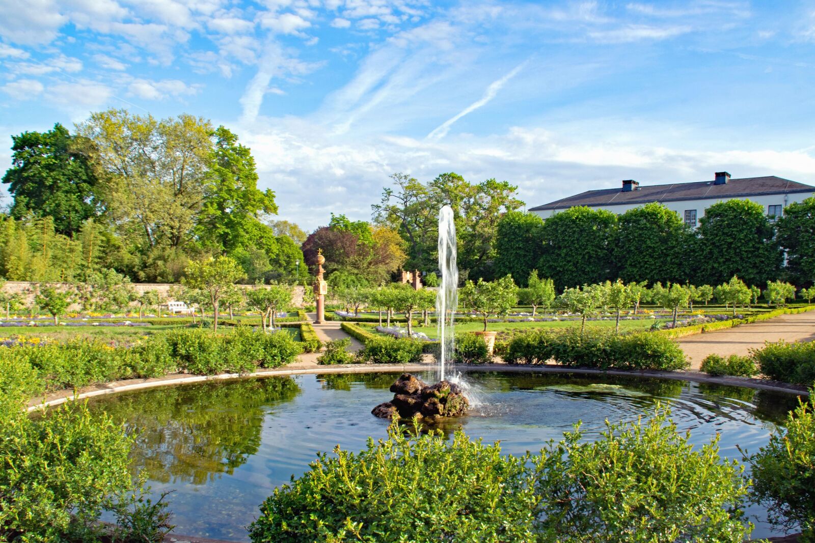 Nikon D5300 sample photo. Fountain, lake, garden, nature photography