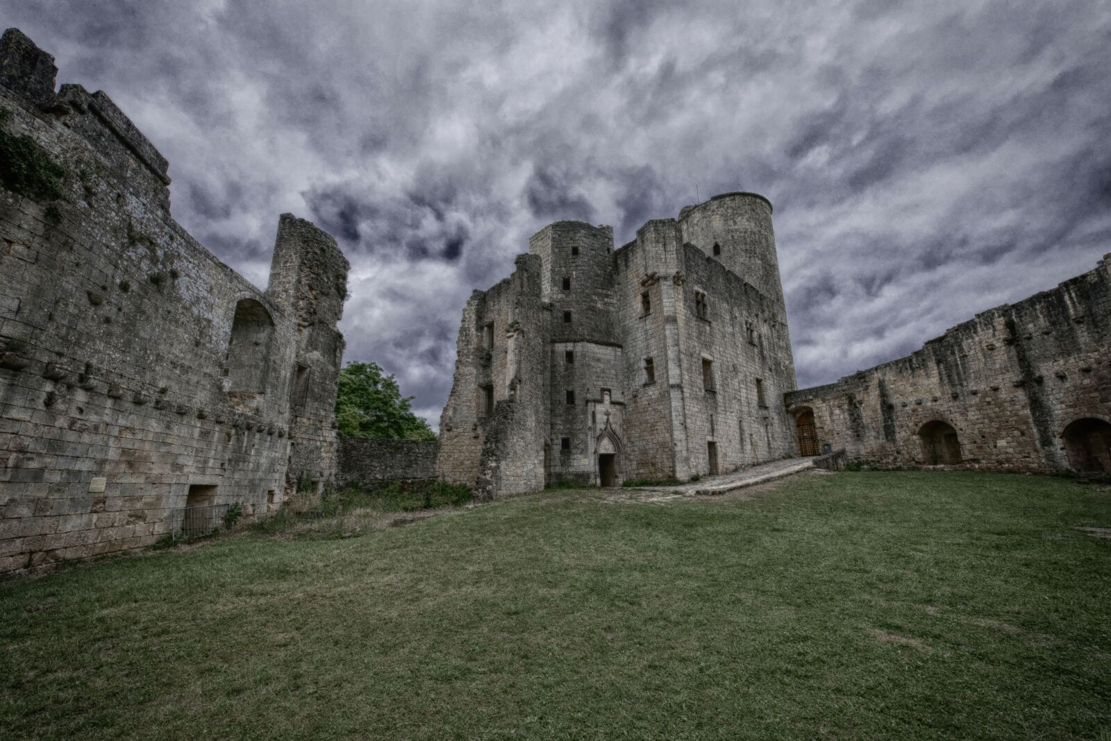 Nikon D750 sample photo. Castle, average, age photography