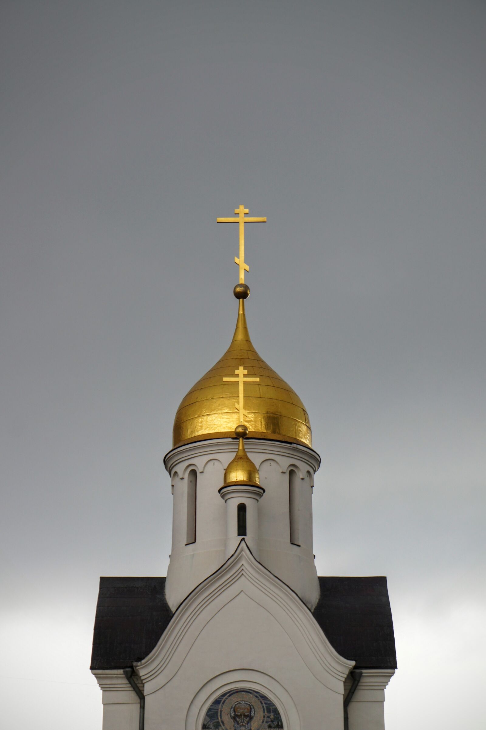 Sony Alpha NEX-5 + Sony E 18-55mm F3.5-5.6 OSS sample photo. Church, novosibirsk, russia photography