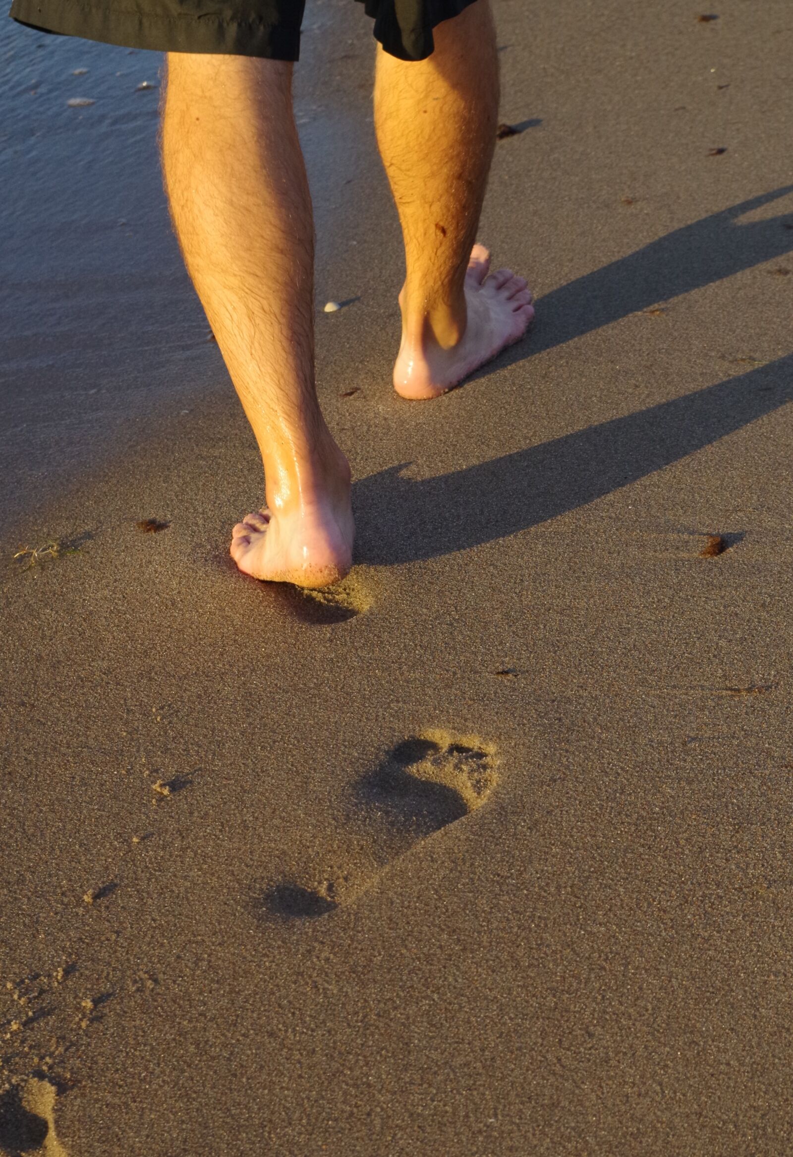 Pentax K-30 sample photo. Footprints, traces, beach photography