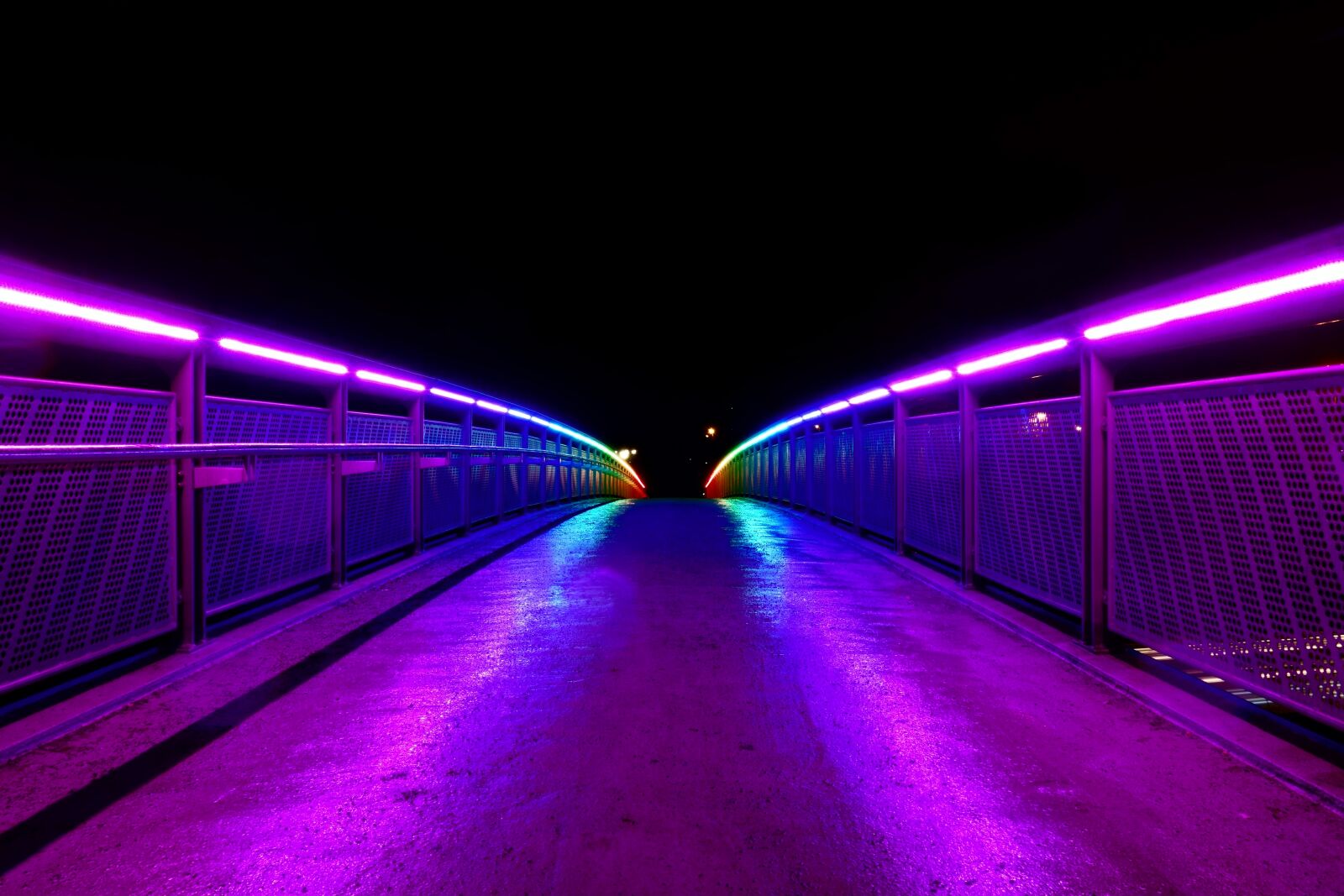 Sony Cyber-shot DSC-RX100 sample photo. Bridge, light, color photography