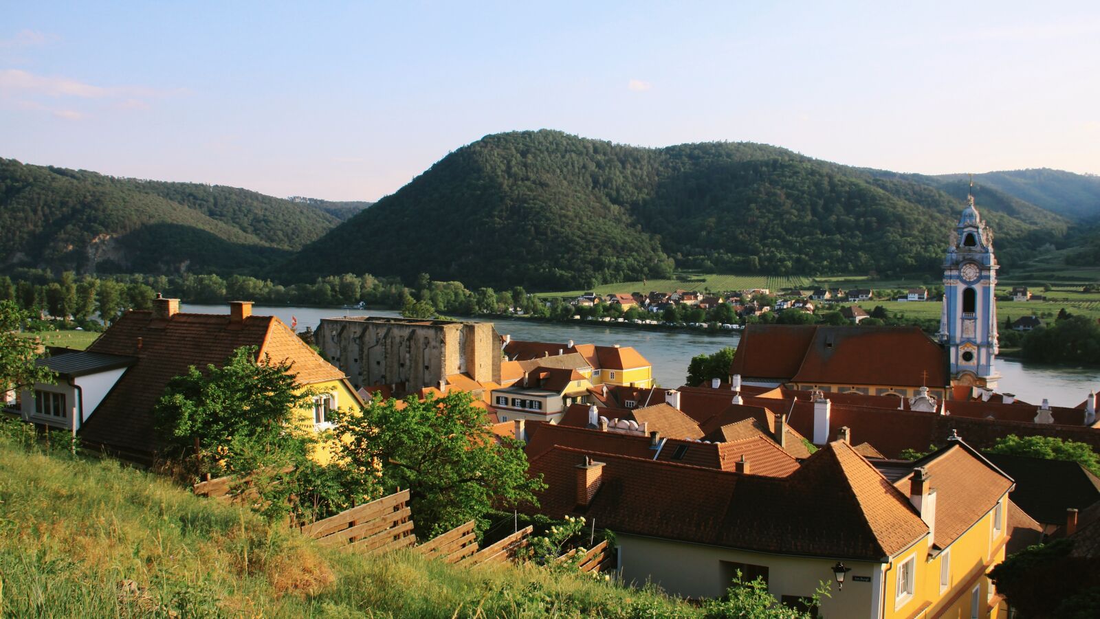 Canon EOS 50D sample photo. Dürnstein, wachau, danube photography