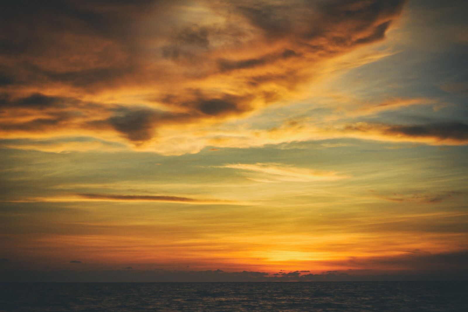 Canon EF 50mm F1.8 II sample photo. Sand, beach, sunset photography