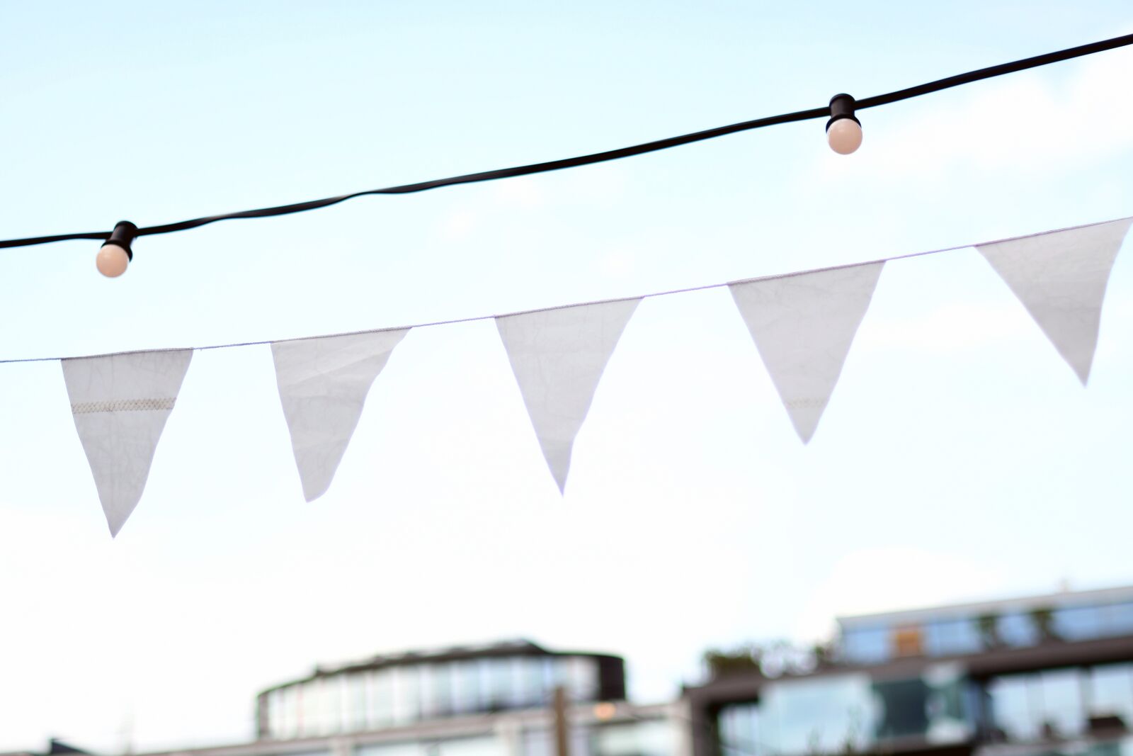 Nikon D500 sample photo. Pennant chain, lights, flags photography
