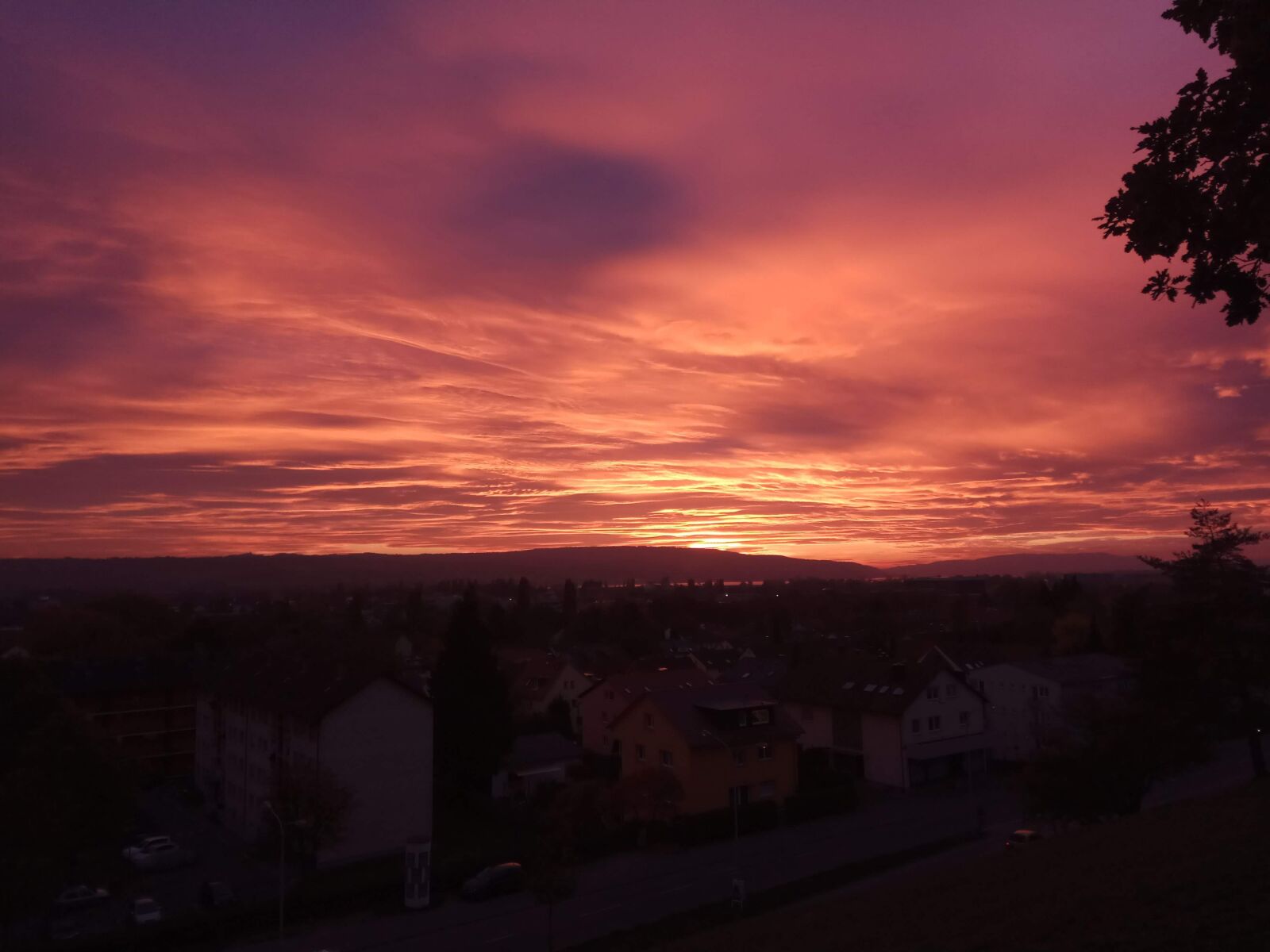 Xiaomi Redmi Note 4 sample photo. Rot sky, sunset, dark photography