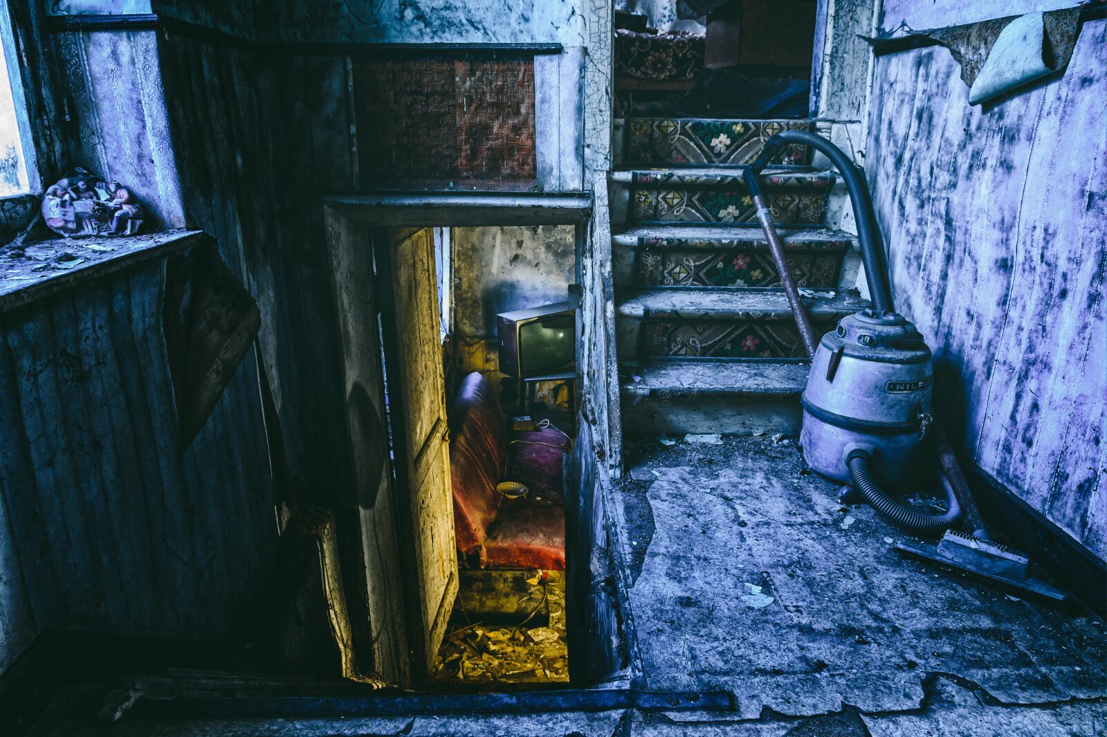 Nikon Z6 sample photo. Abandoned places, room, space photography