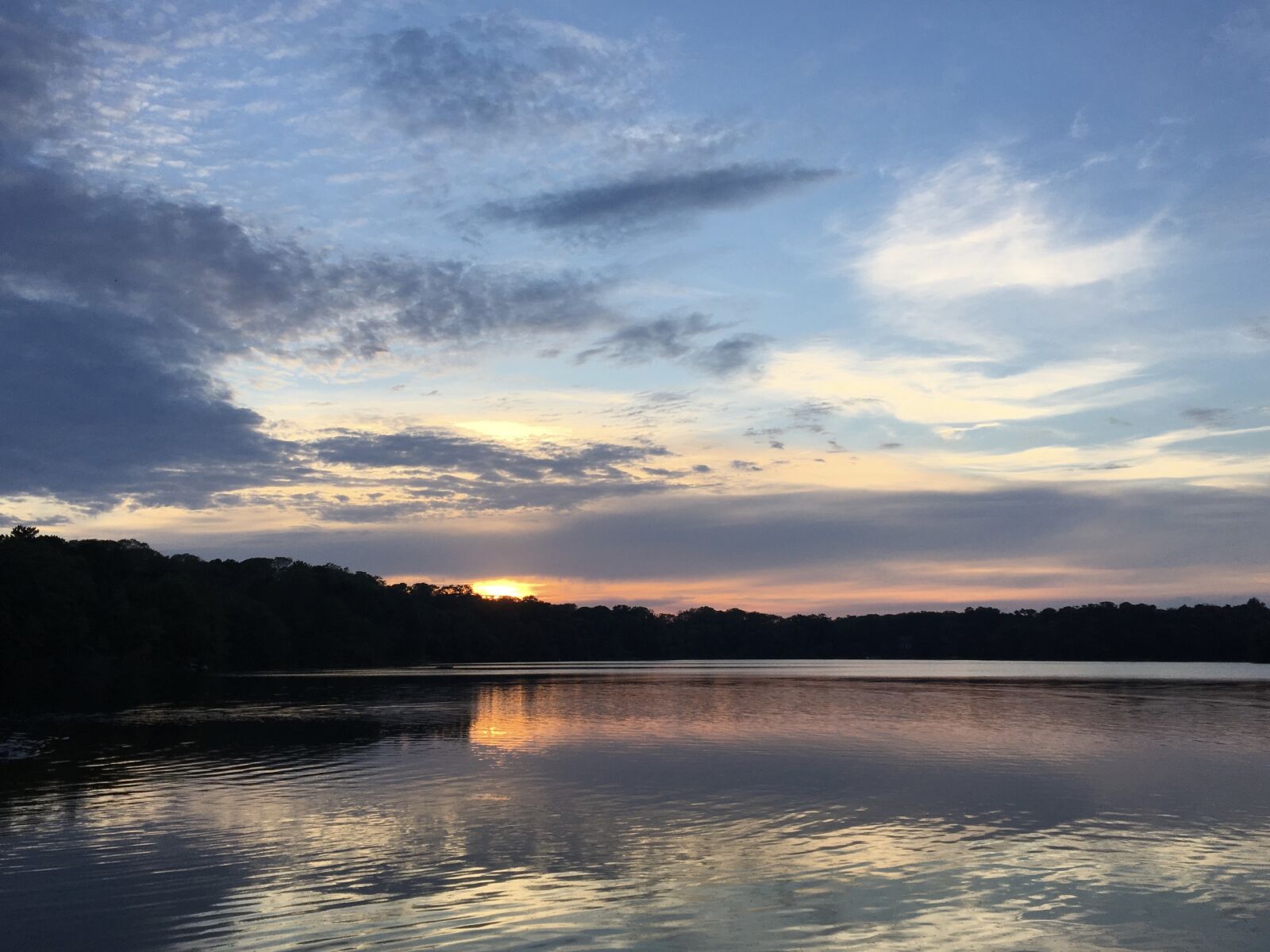Apple iPhone 6s sample photo. Sunset, clouds, evening photography