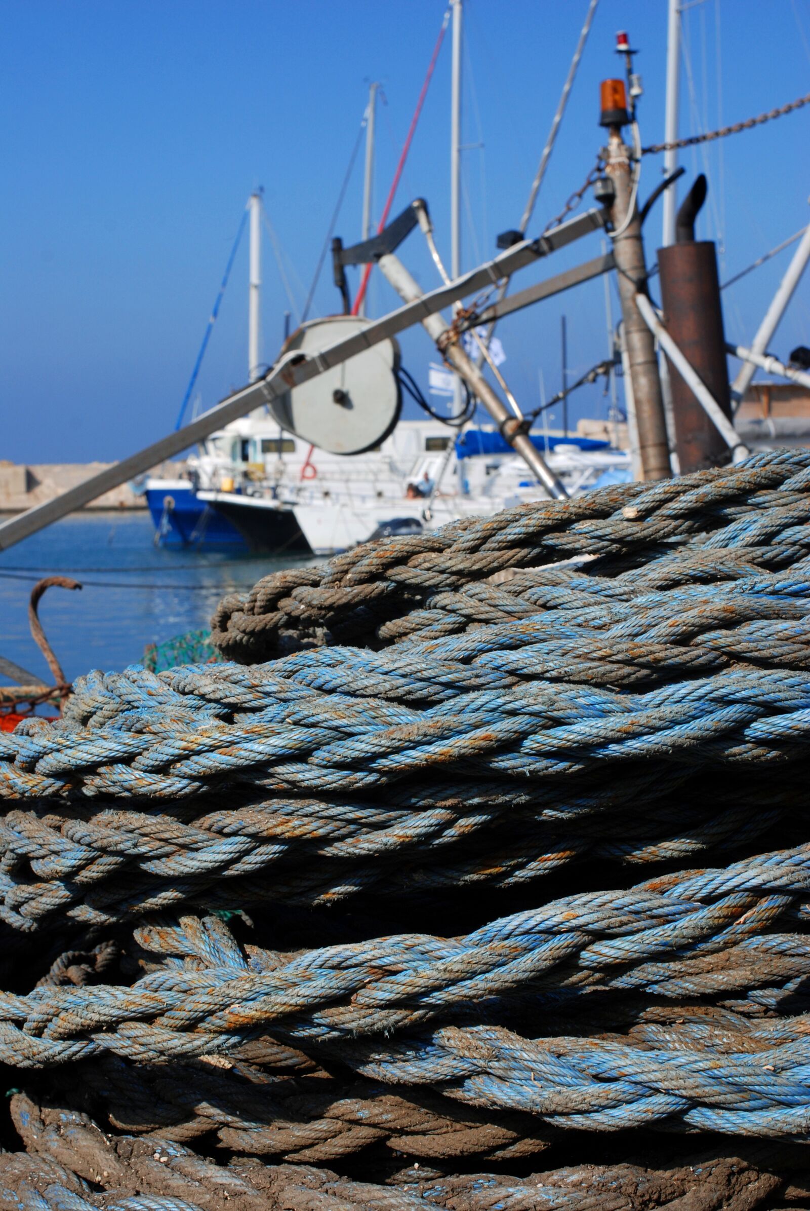 Nikon D80 sample photo. Boat, sea, rope photography