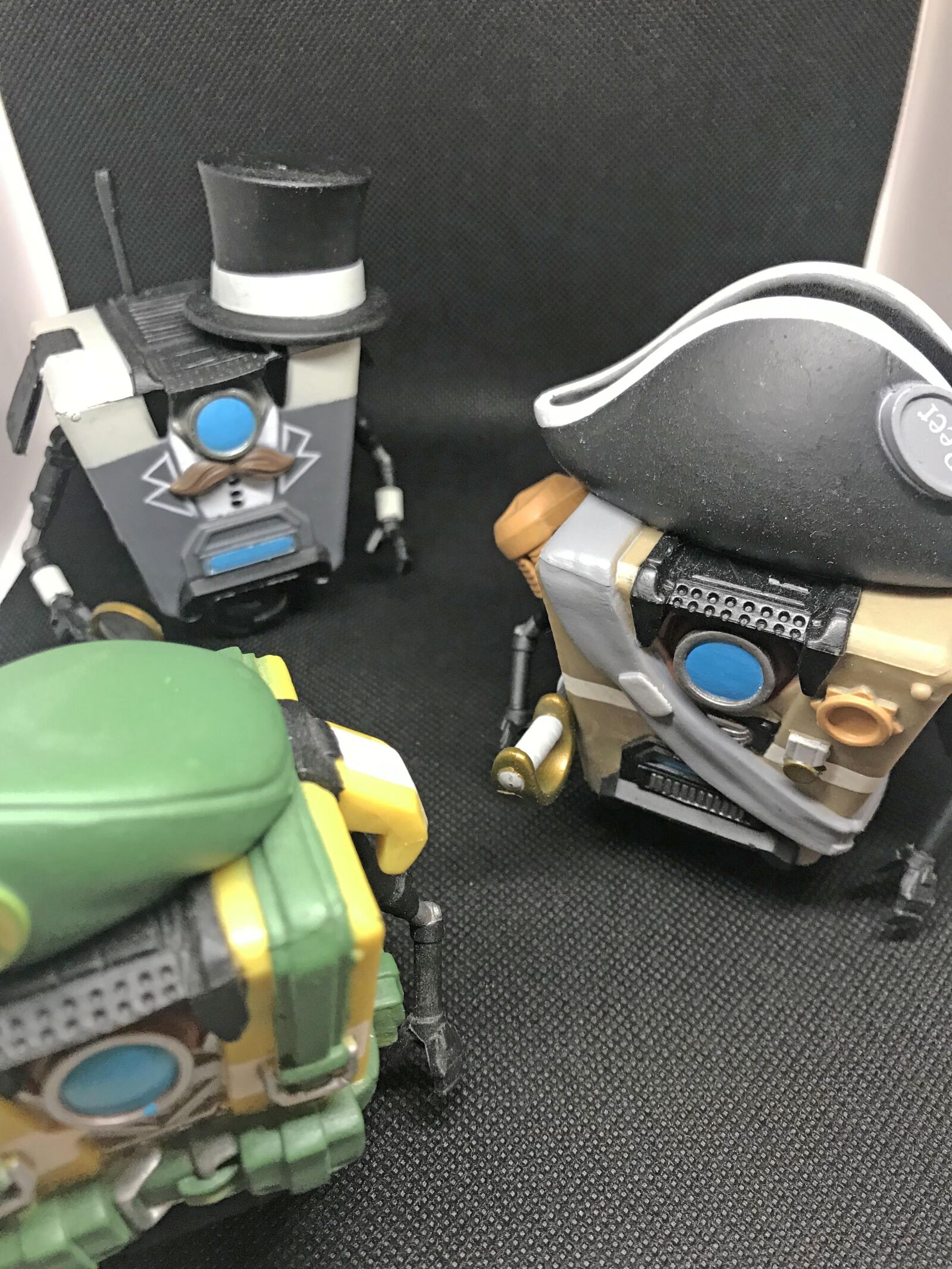 Apple iPhone 7 Plus sample photo. Borderlands, claptrap, pirate photography