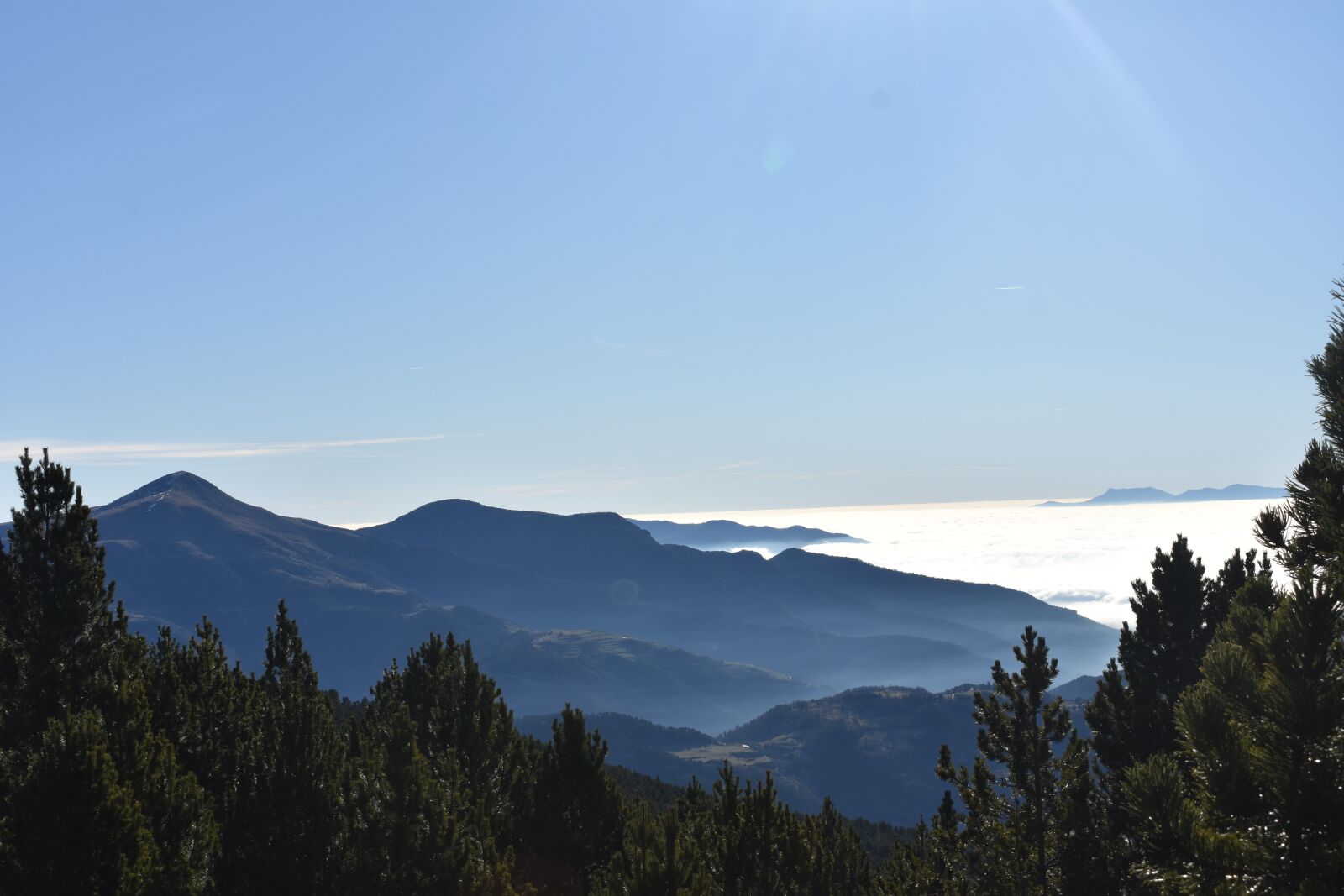 Nikon D3400 sample photo. Sea of clouds, mountains photography