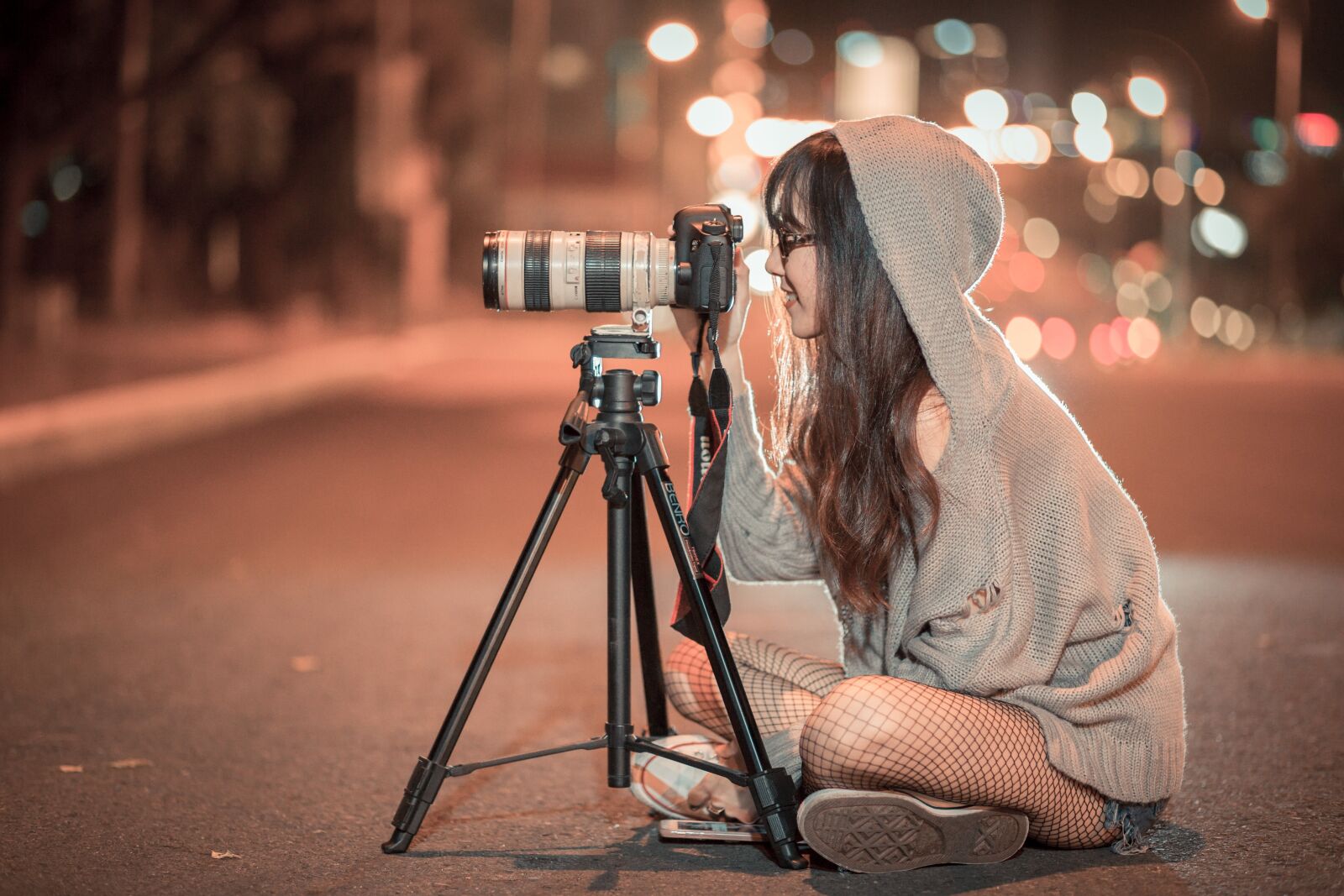 Canon EF 85mm F1.8 USM sample photo. Night, camera, photographer photography