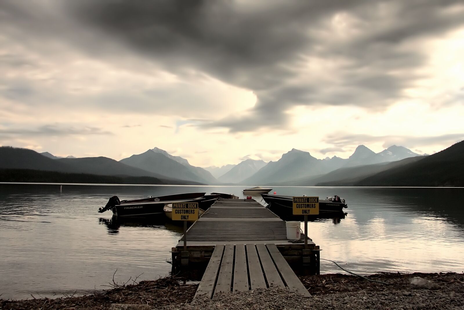 Canon EOS 40D sample photo. Water, lake, clouds photography