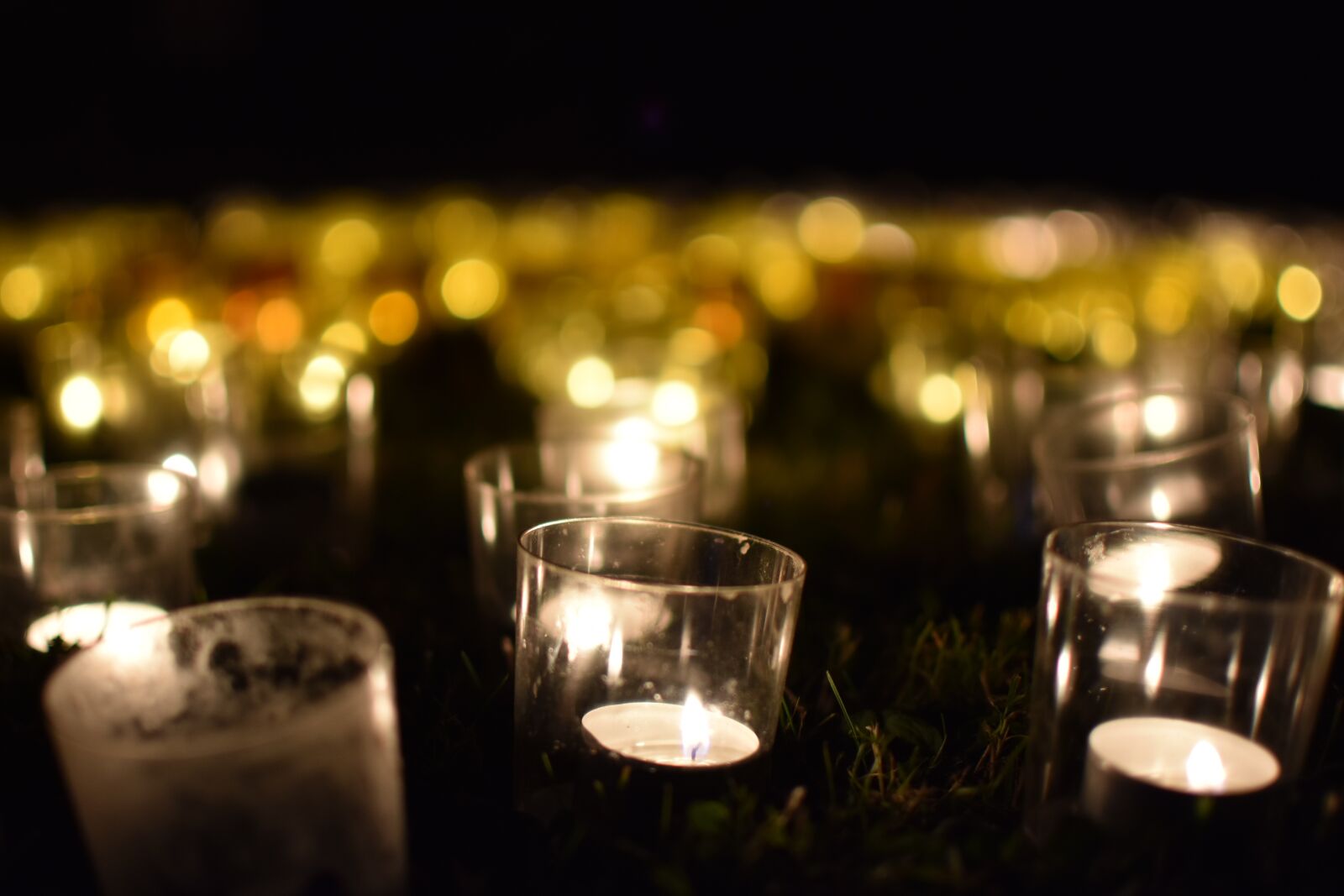 Nikon D3400 sample photo. Bokeh, tealight, candle photography