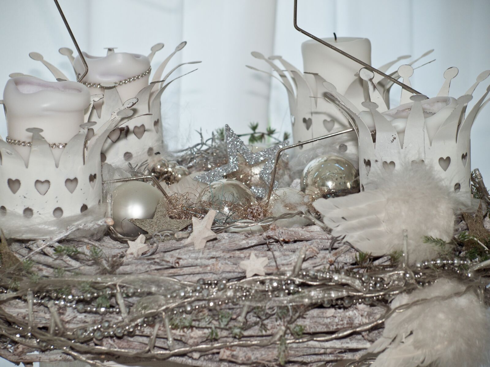 Olympus E-510 (EVOLT E-510) sample photo. Advent wreath, white, christmas photography
