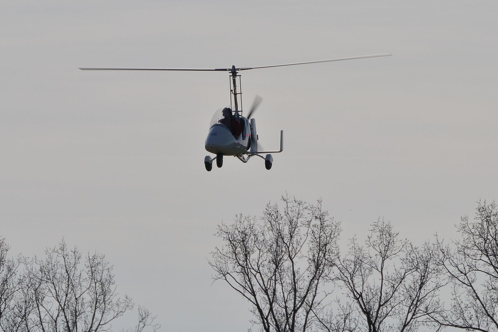 Canon EOS 80D sample photo. Medikopter, approach, helicopter photography