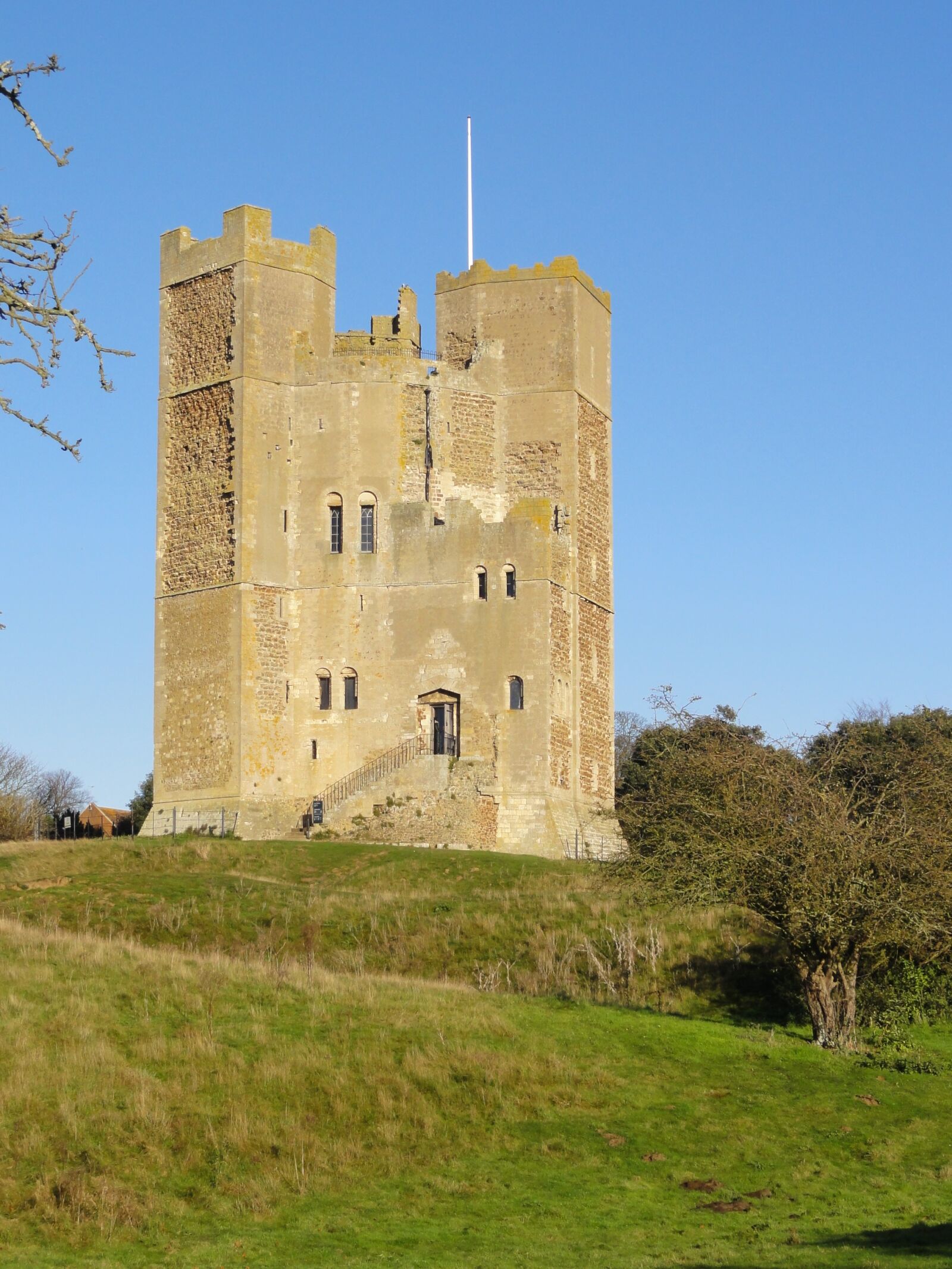Sony DSC-HX5V sample photo. Castle, suffolk, heritage photography