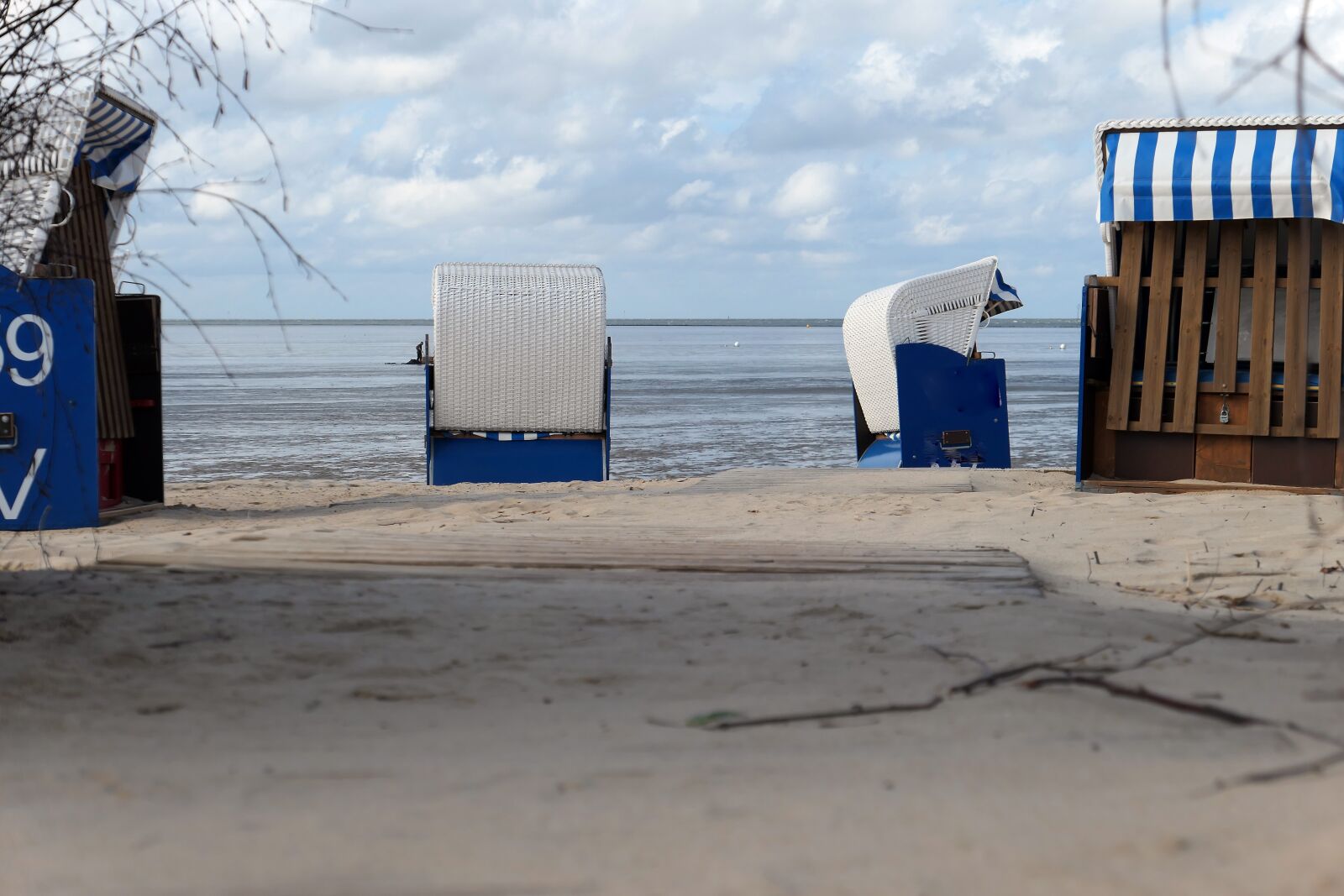 Panasonic Lumix DMC-LX10 (Lumix DMC-LX15) sample photo. Beach, beach chair, most photography