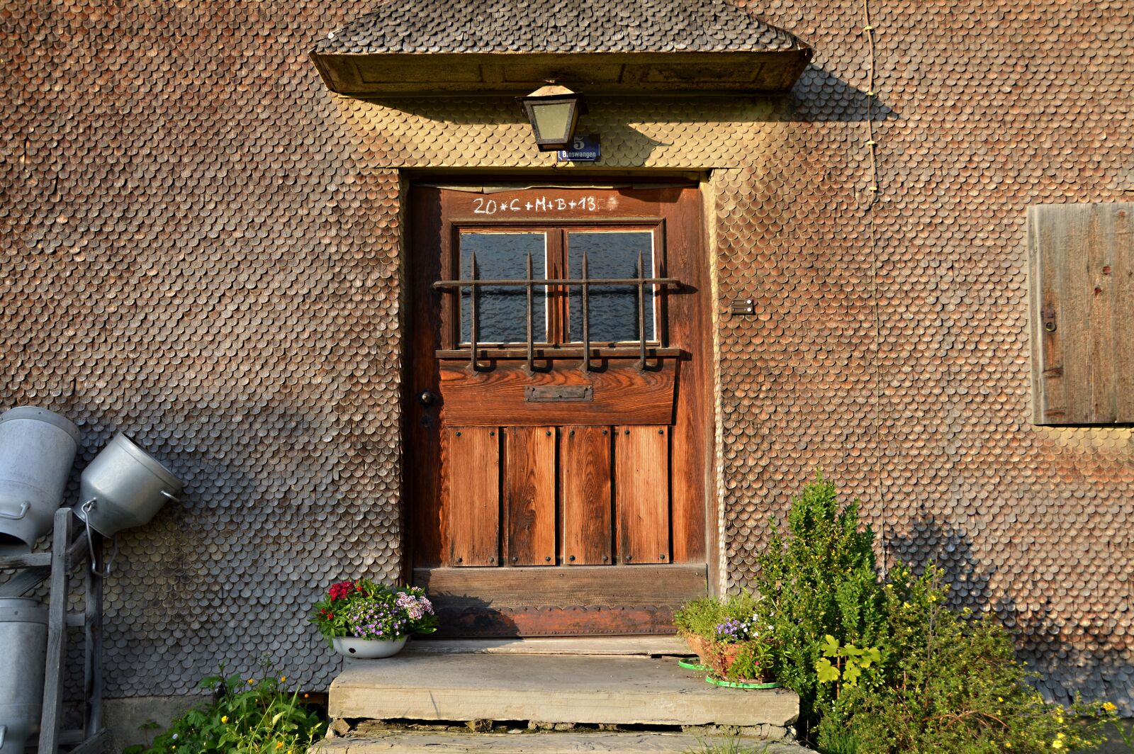 Nikon D3200 sample photo. Museum, door, input photography