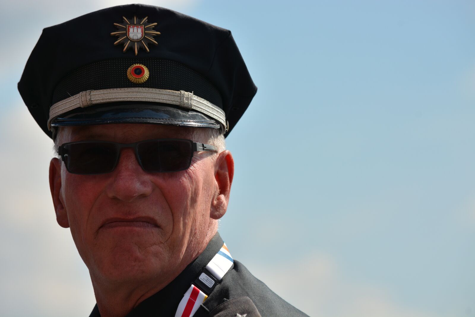 Nikon D7100 sample photo. Man, police, g20 photography