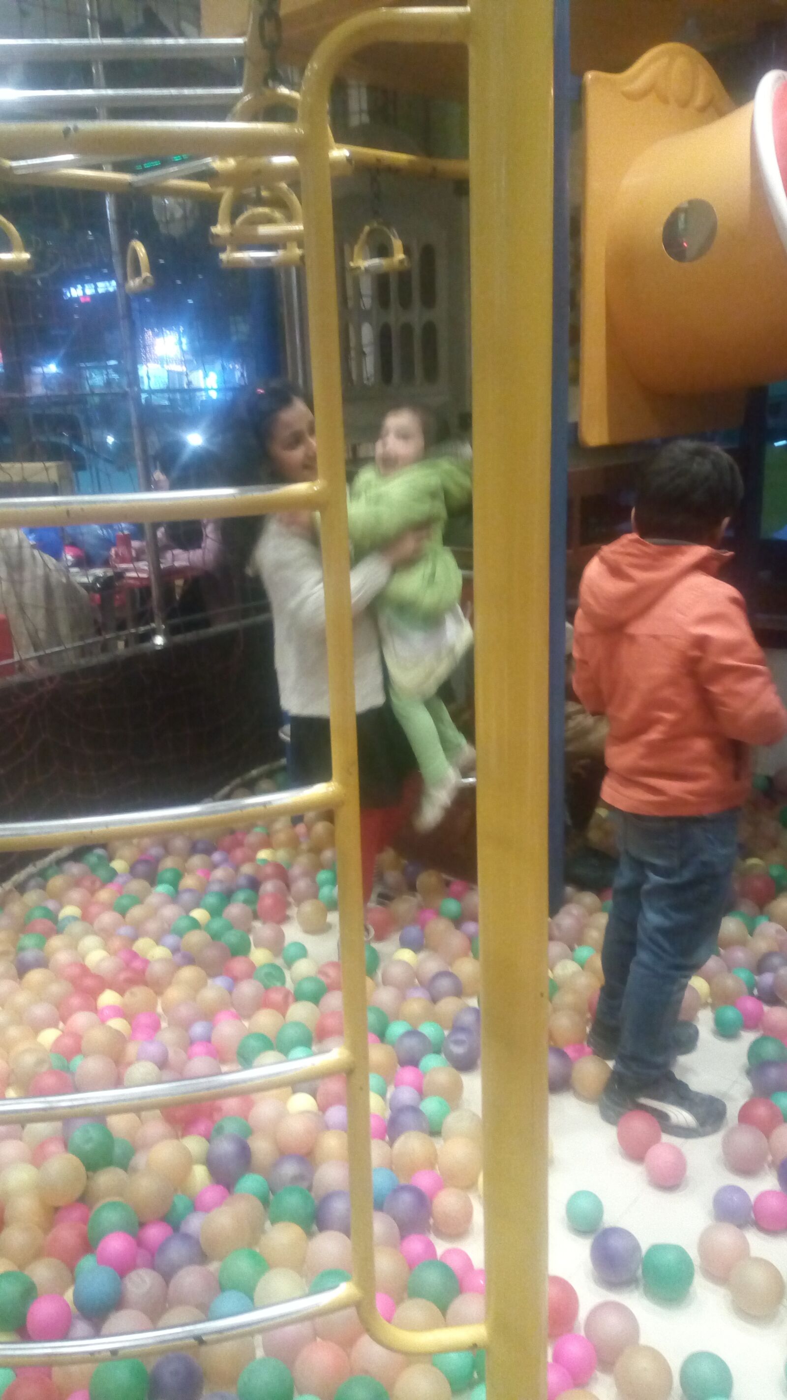 Infinix NOTE 2 LTE sample photo. Kids' game, play, child photography