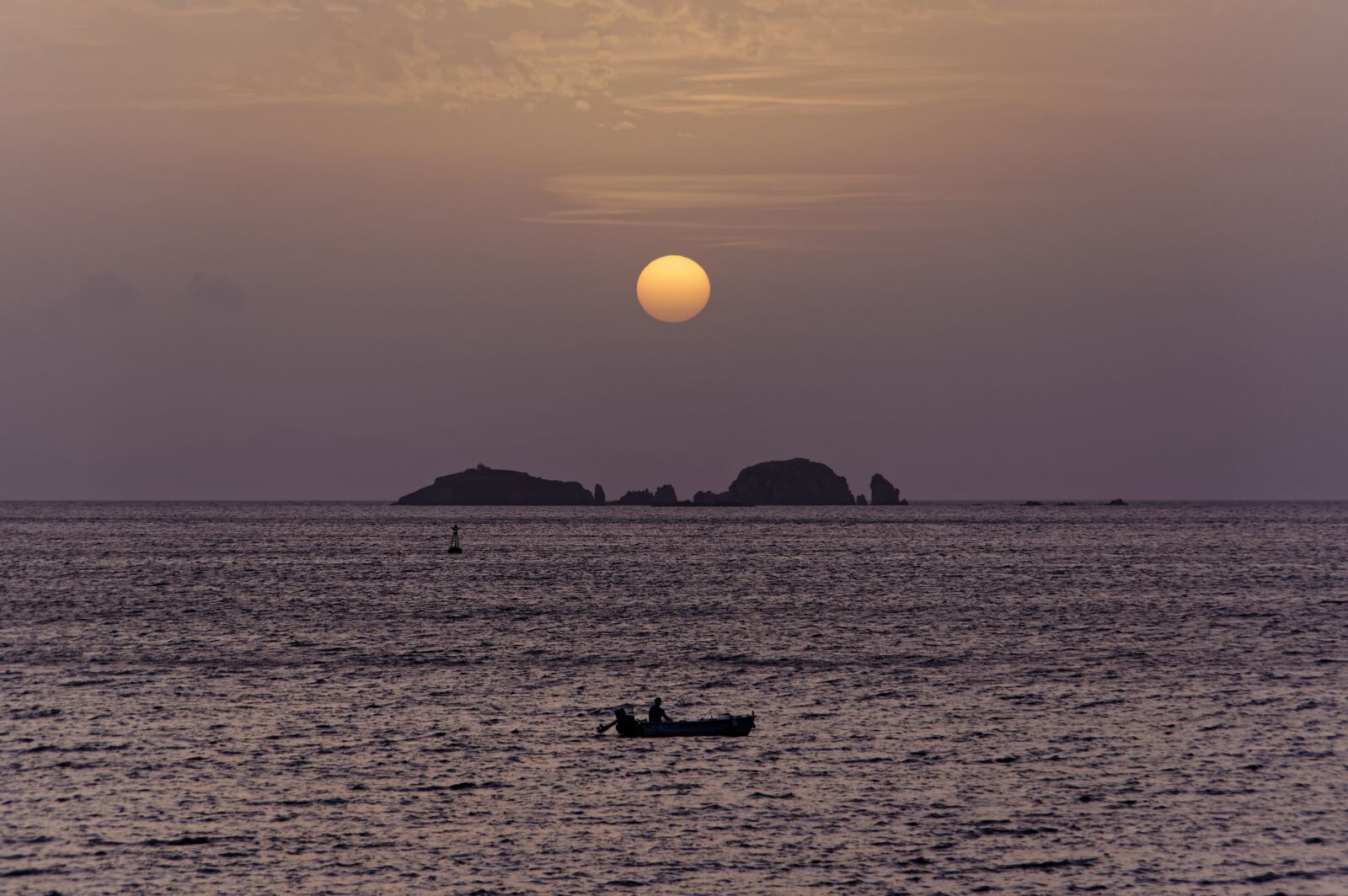 Pentax K-3 sample photo. Boat, sunset sea, abendstimmung photography