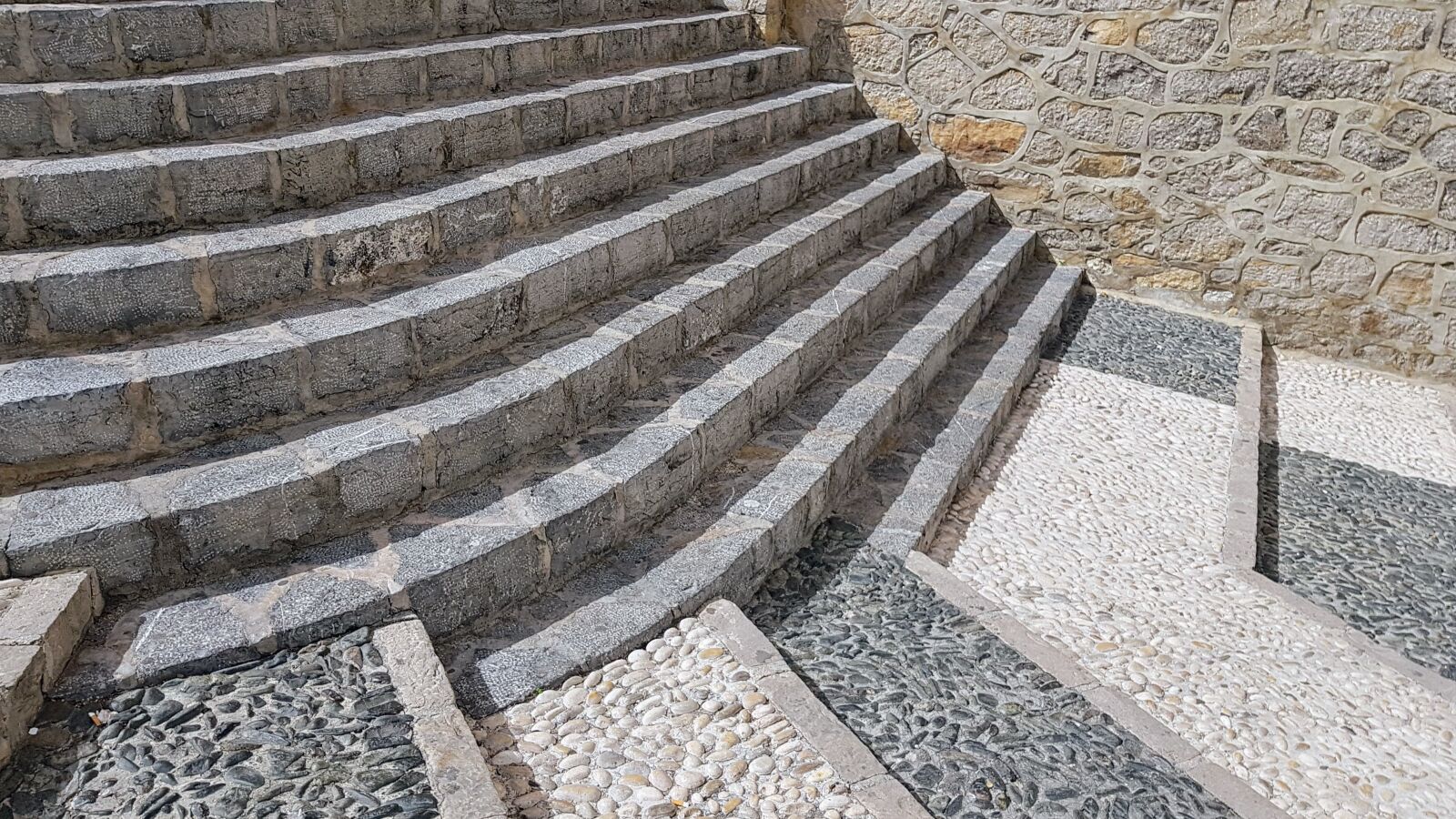 Samsung Galaxy S7 Edge sample photo. Stone, architecture, paving photography