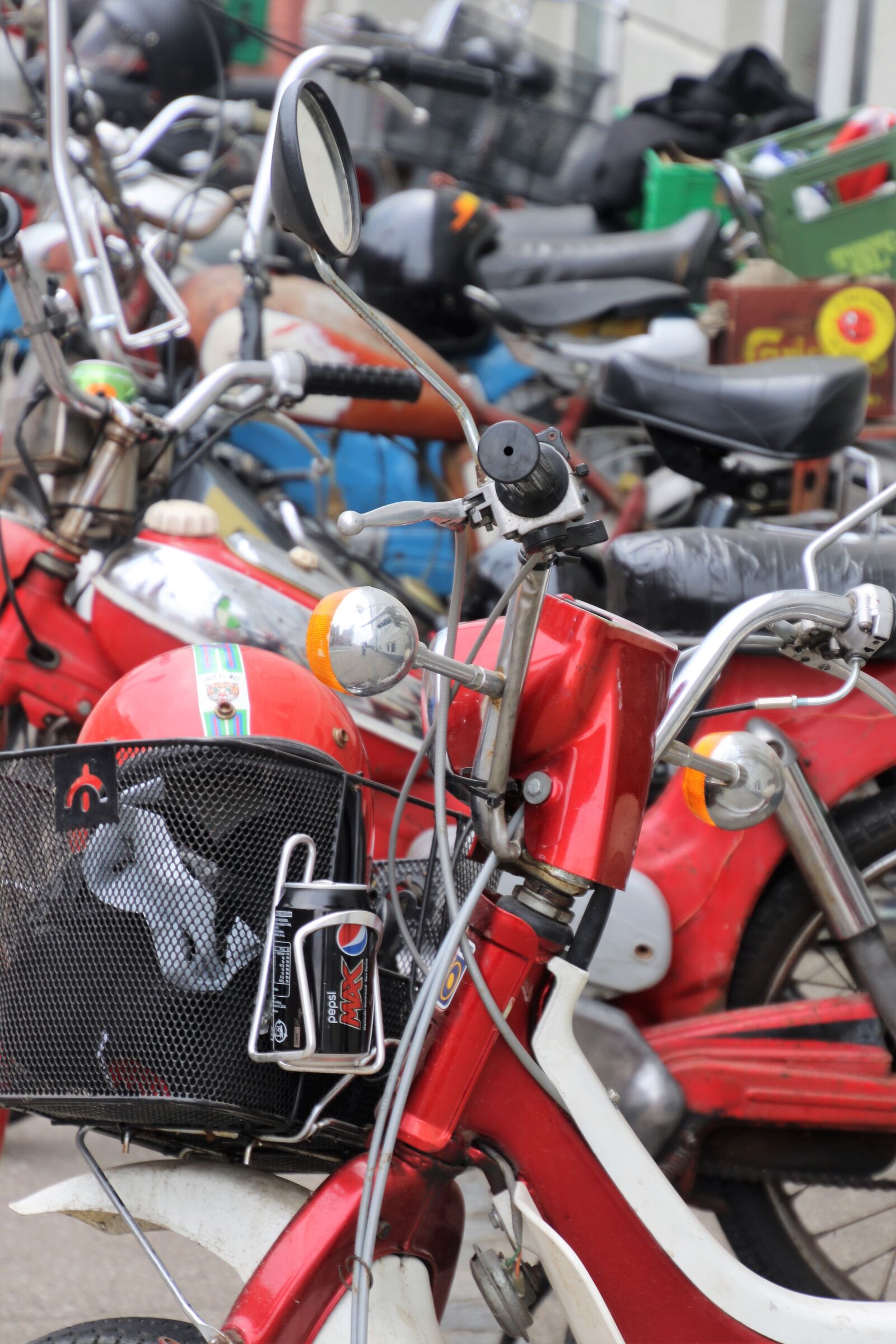 Canon EOS 7D Mark II sample photo. Bikes, colorful, drive, old photography